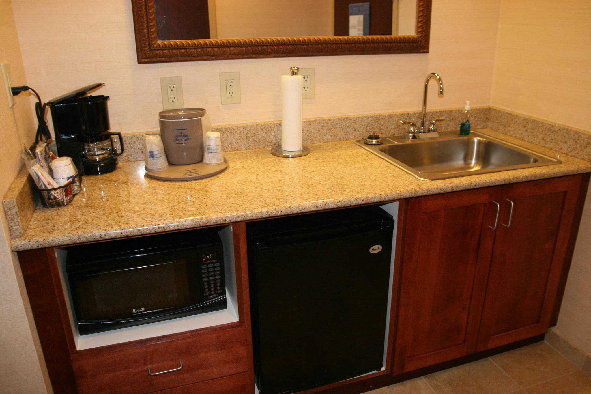 Hampton Inn & Suites Greensburg Hampton Inn & Suites Greensburg