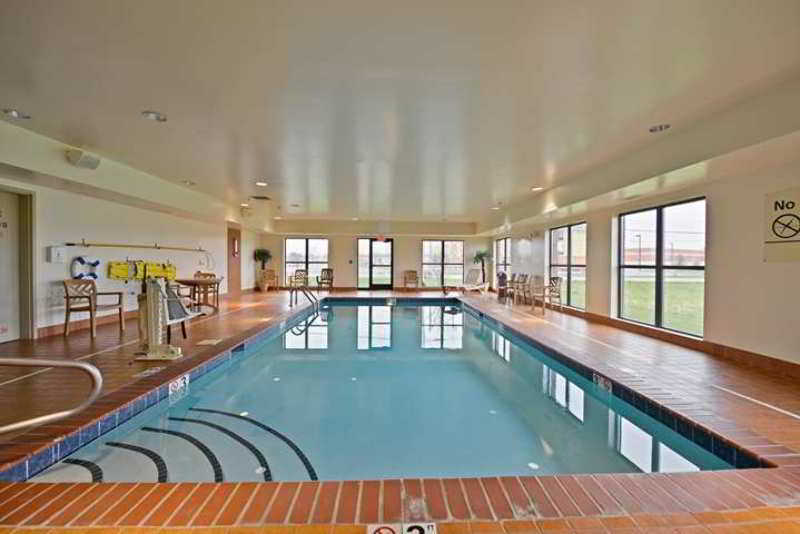 Hampton Inn & Suites Muncie Hampton Inn & Suites Muncie
