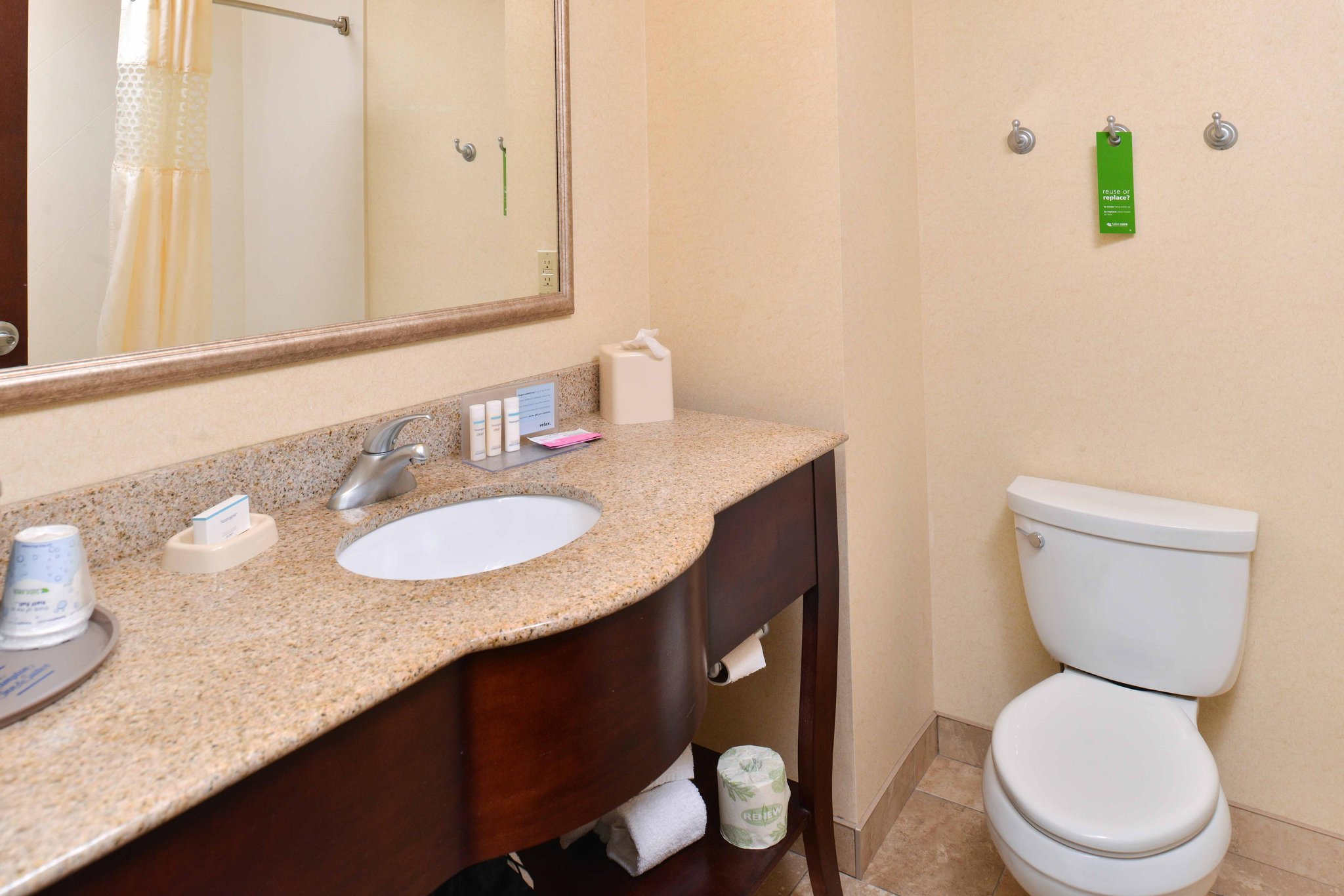 Hampton Inn & Suites Muncie Hampton Inn & Suites Muncie