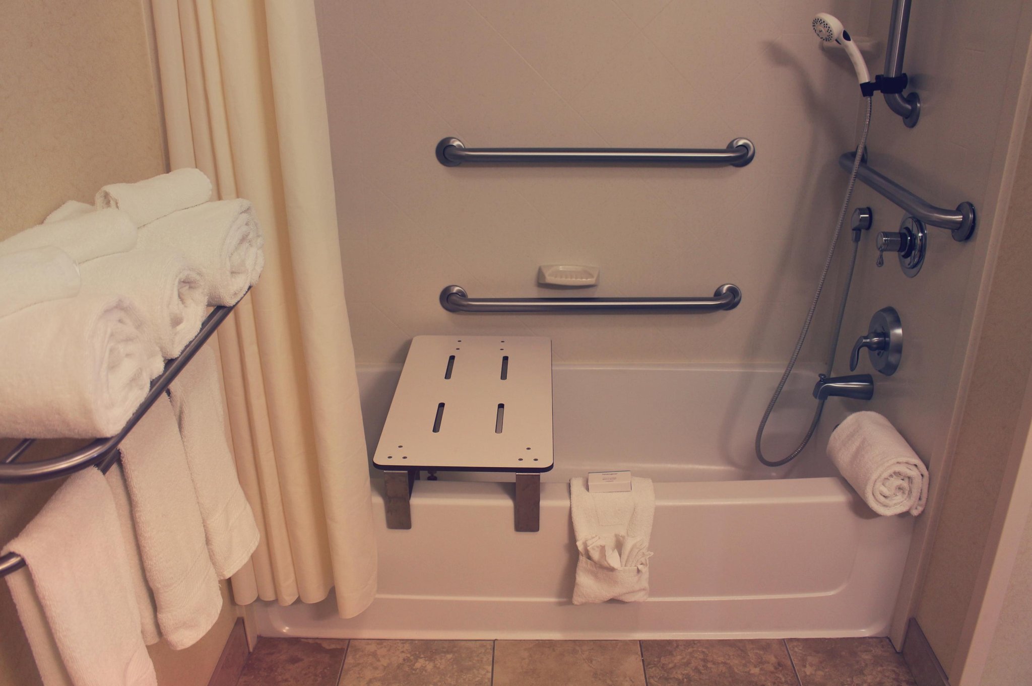 Hampton Inn & Suites Muncie Hampton Inn & Suites Muncie