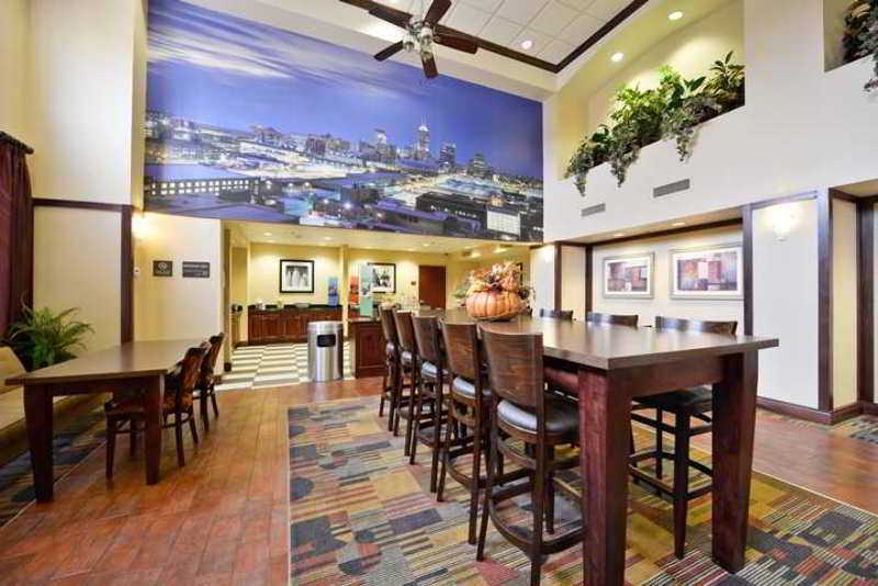 Hampton Inn & Suites Muncie Hampton Inn & Suites Muncie