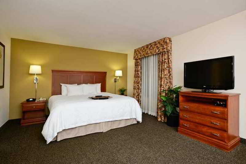 Hampton Inn & Suites Richmond Hampton Inn & Suites Richmond