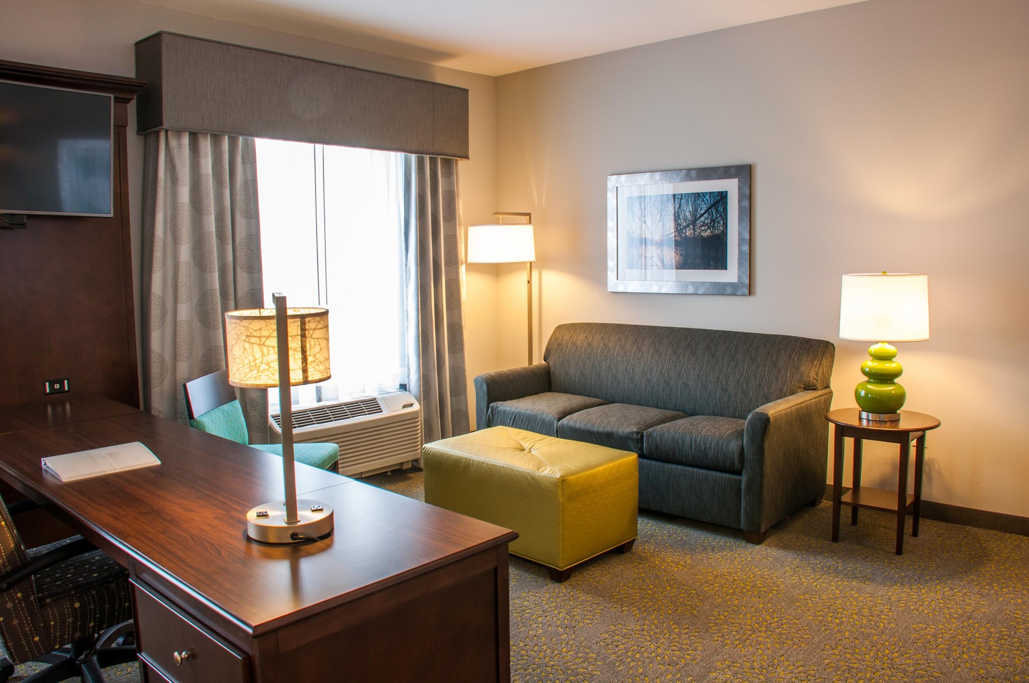Hampton Inn & Suites Mishawaka/South Bend at Heritage Square Hampton Inn & Suites Mishawaka/South Bend at Heritage Square