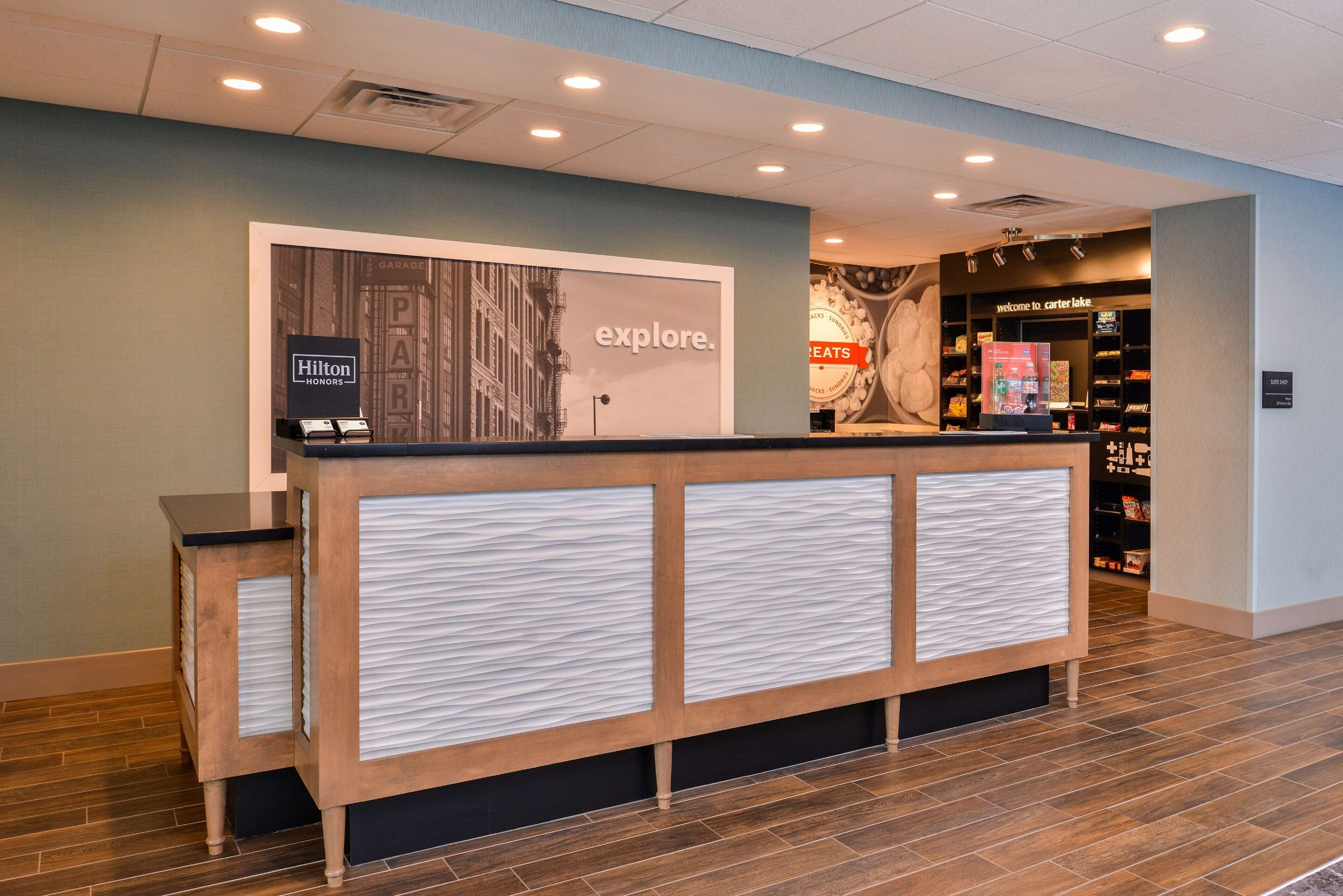 Hampton Inn Omaha Airport Hampton Inn Omaha Airport