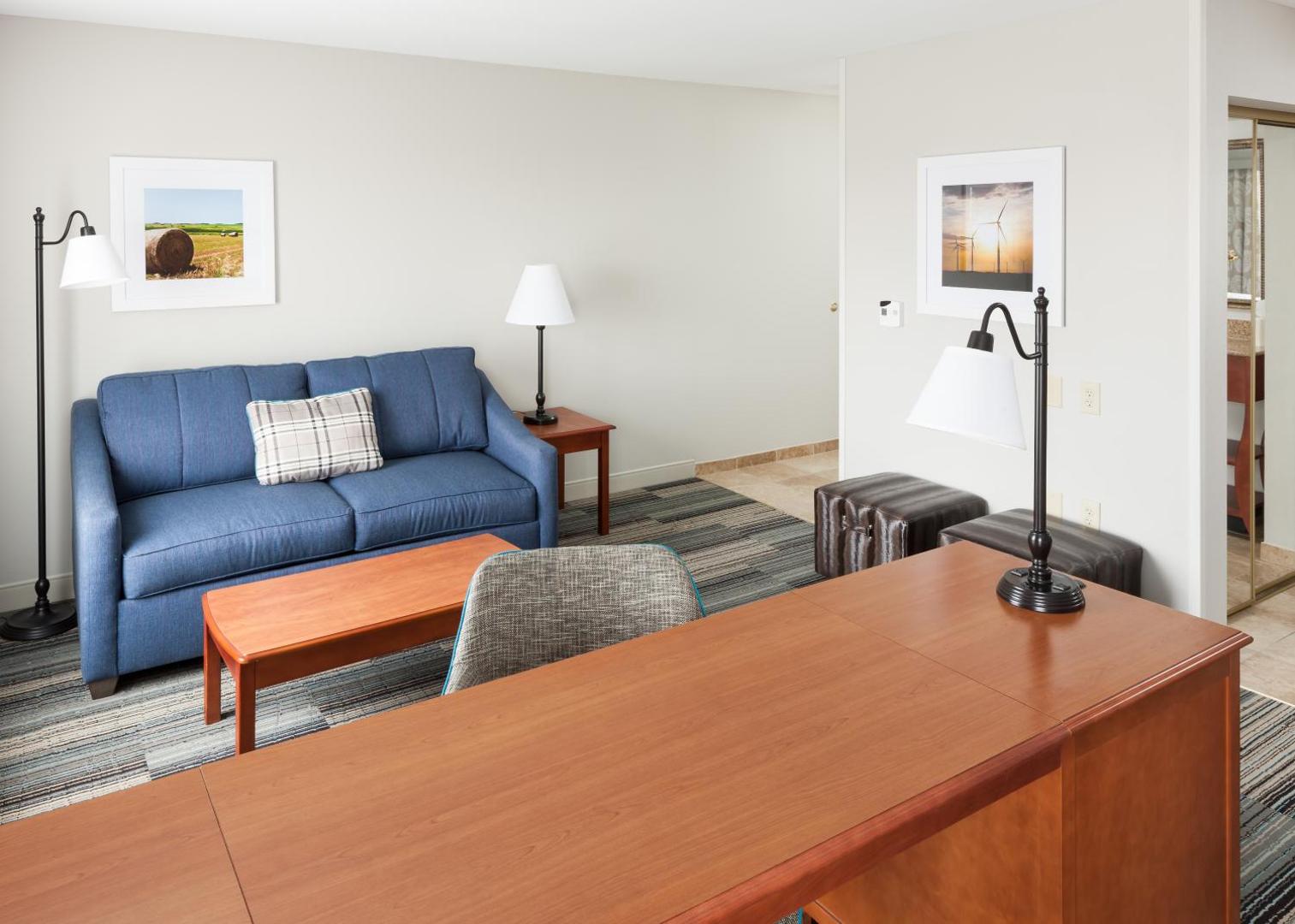 Hampton Inn & Suites Cedar Rapids Hampton Inn & Suites Cedar Rapids