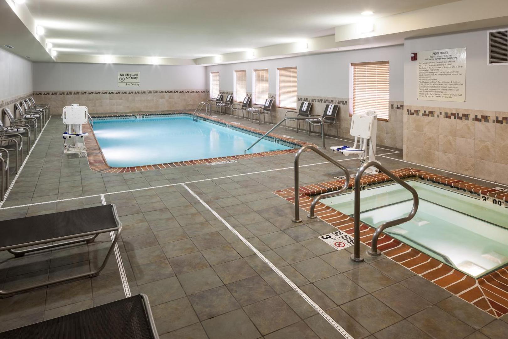 Hampton Inn & Suites Cedar Rapids Hampton Inn & Suites Cedar Rapids