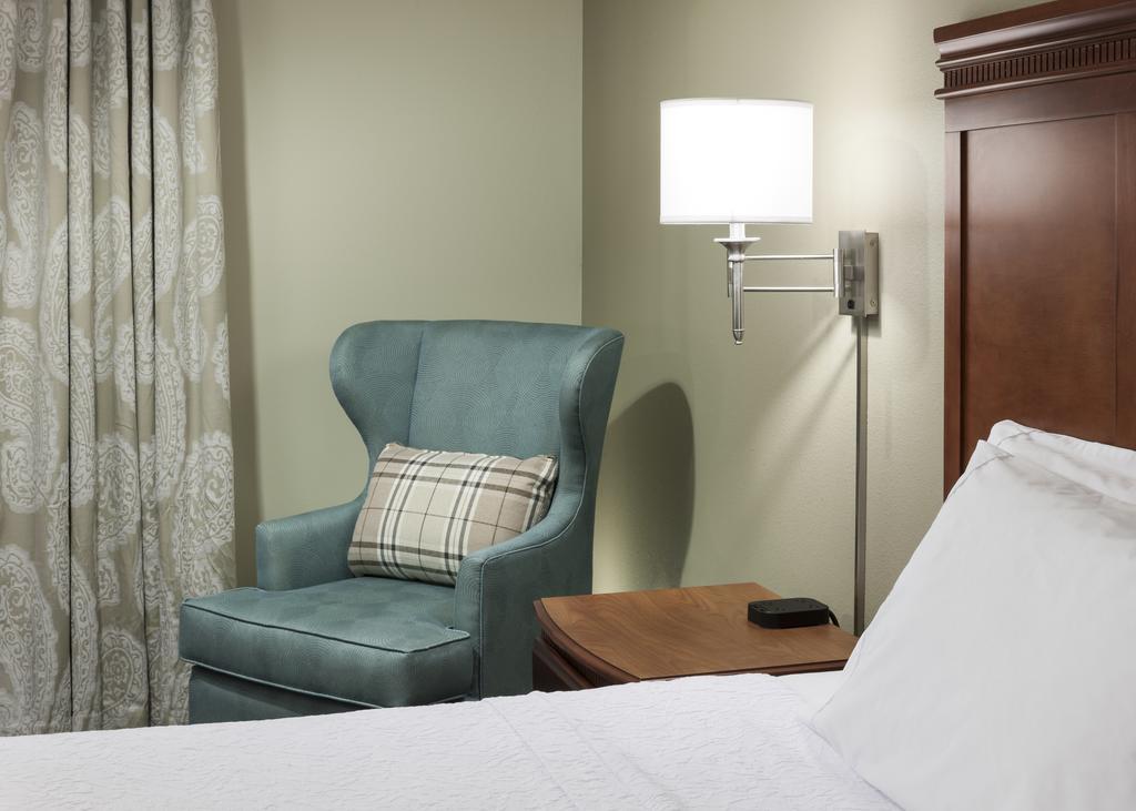 Hampton Inn & Suites Davenport Hampton Inn & Suites Davenport
