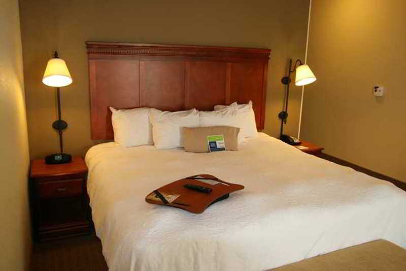 Hampton Inn & Suites Davenport Hampton Inn & Suites Davenport
