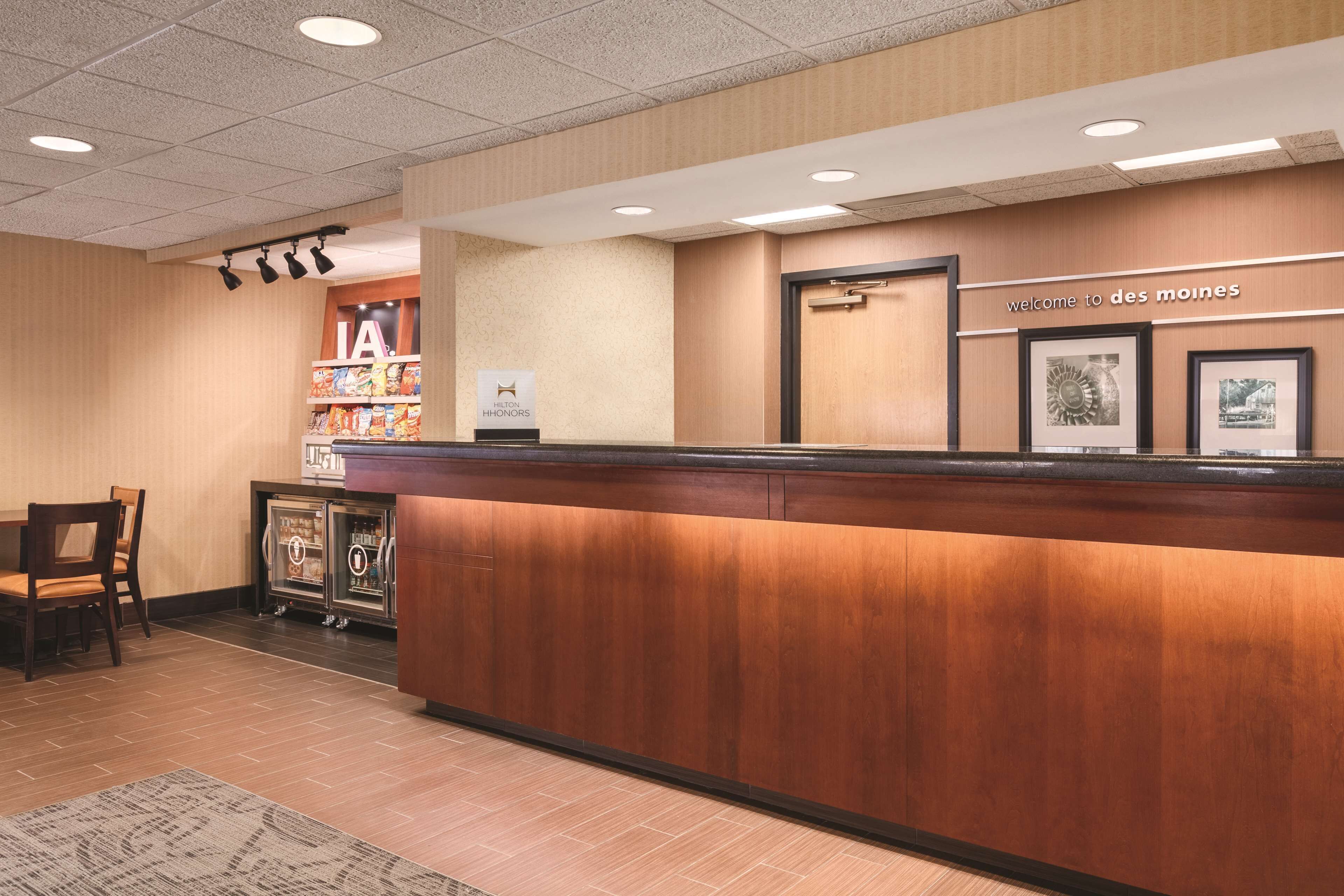 Hampton Inn Des Moines Airport Hampton Inn Des Moines Airport
