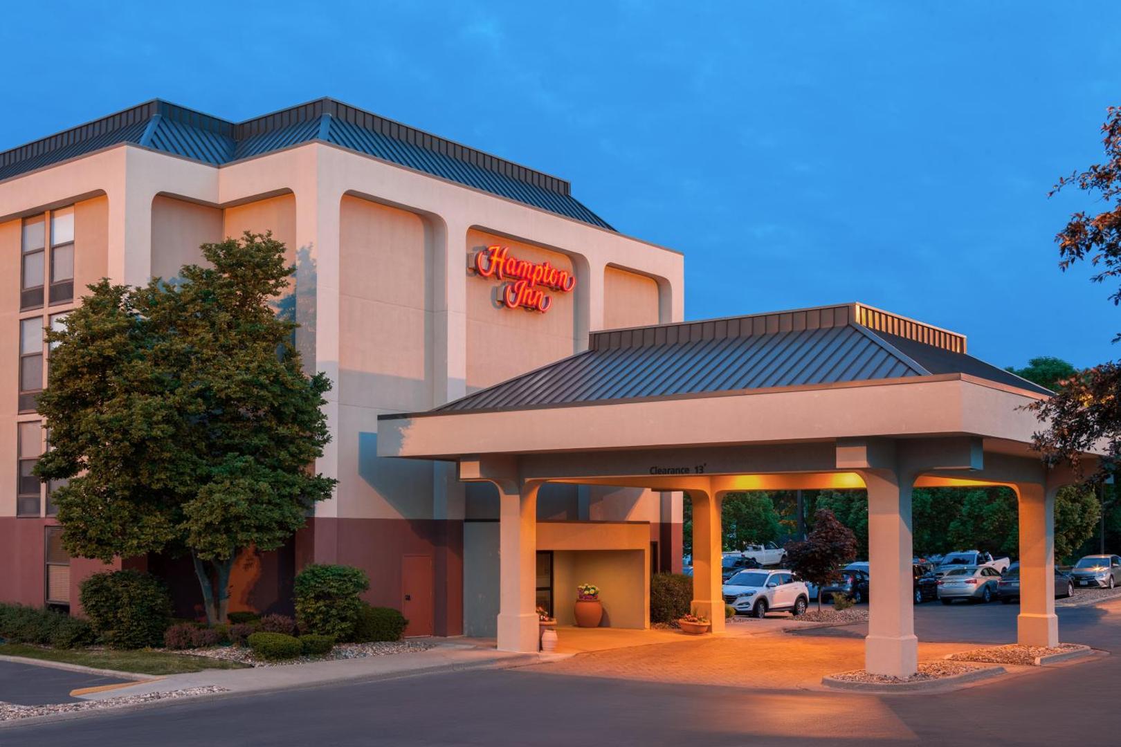 Hampton Inn Des Moines Airport Hampton Inn Des Moines Airport