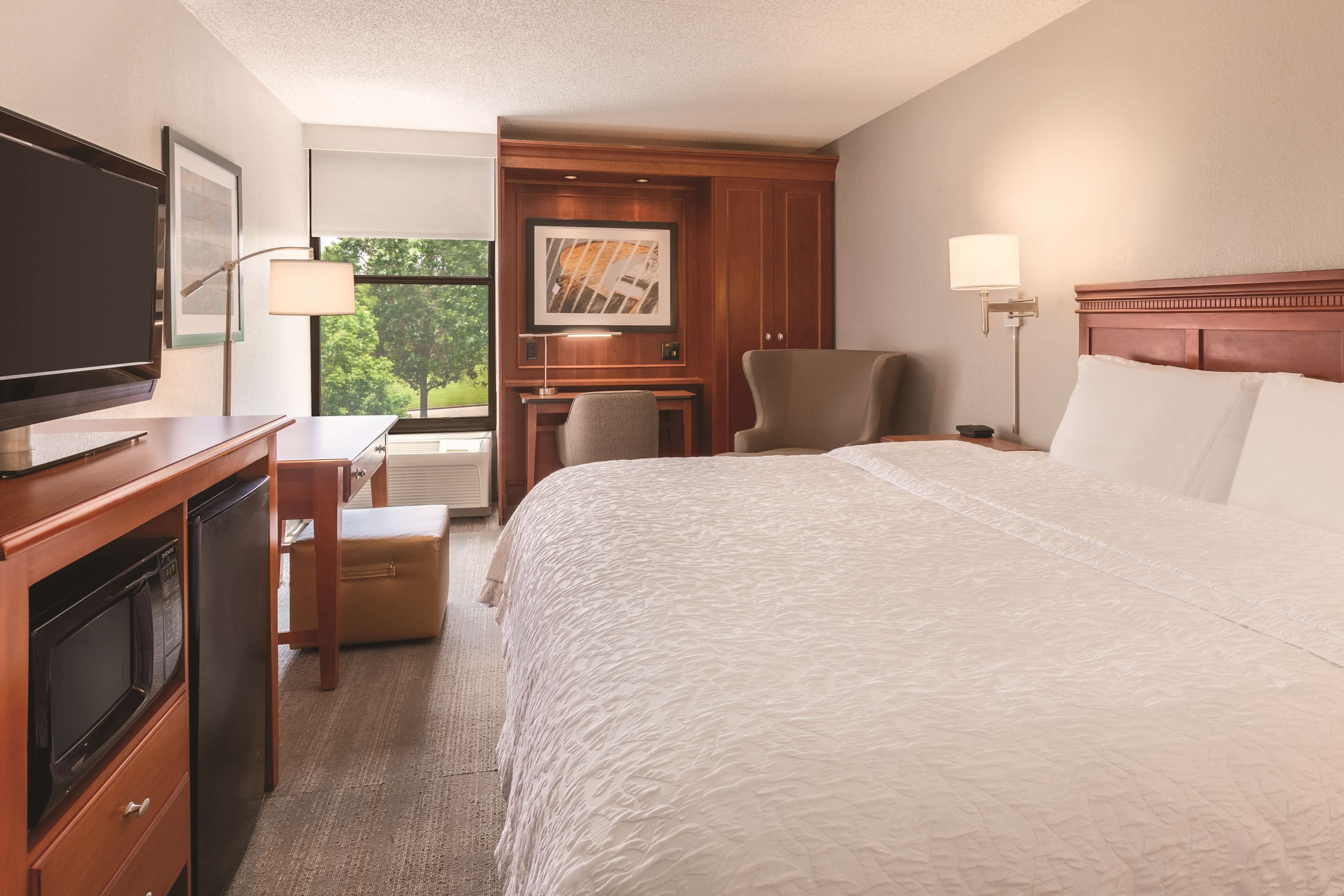 Hampton Inn Des Moines Airport Hampton Inn Des Moines Airport