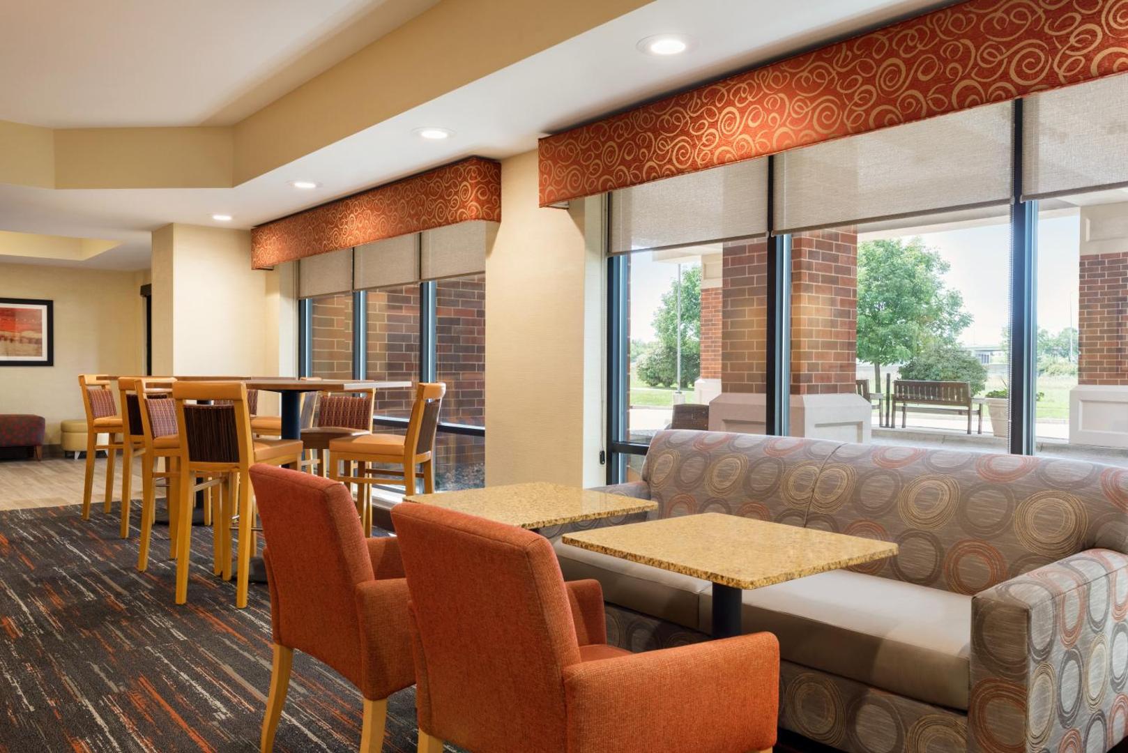Hampton Inn Des Moines West Hampton Inn Des Moines West