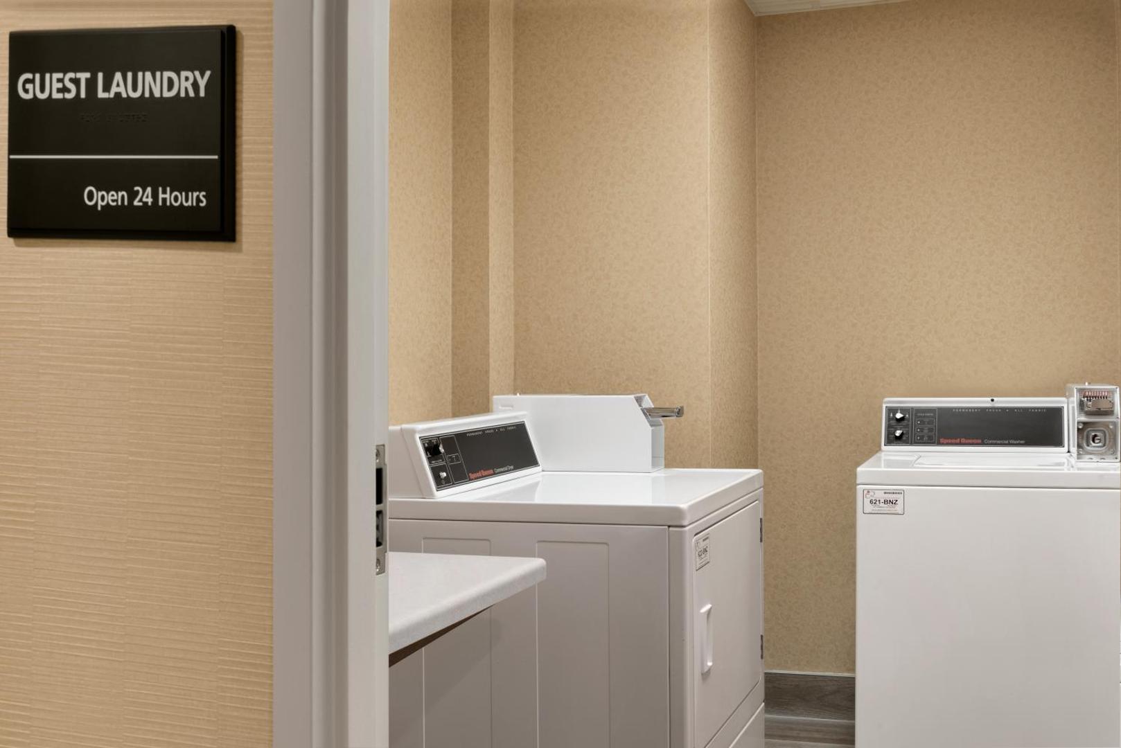 Hampton Inn Des Moines West Hampton Inn Des Moines West