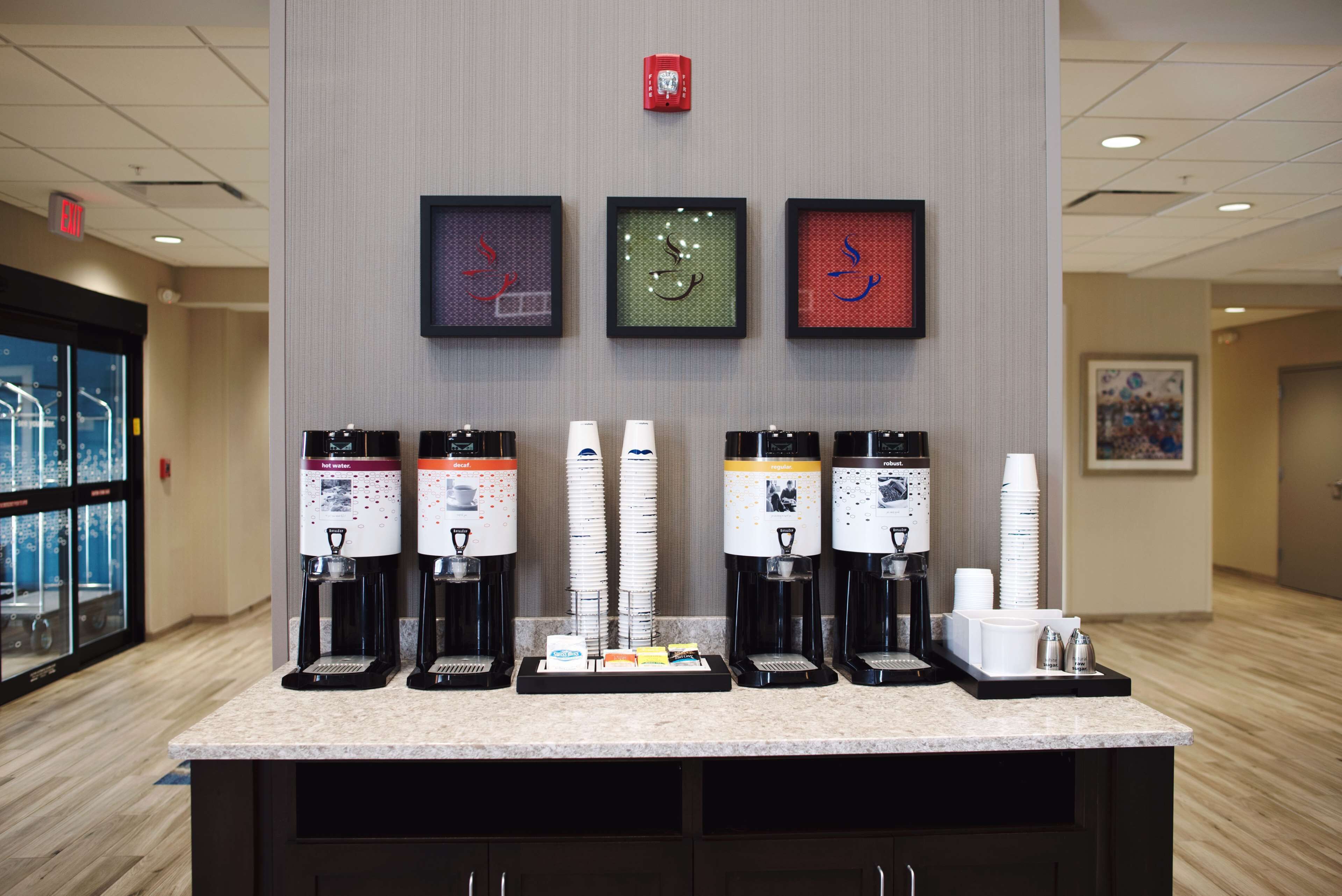 Hampton Inn & Suites Des Moines/Urbandale Hampton Inn & Suites Des Moines/Urbandale
