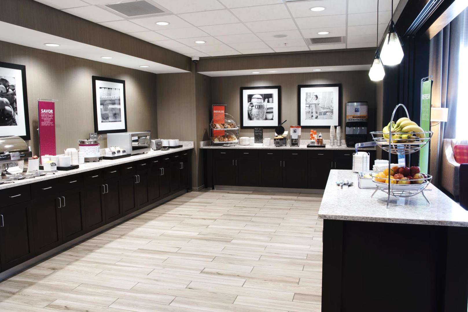 Hampton Inn & Suites Des Moines/Urbandale Hampton Inn & Suites Des Moines/Urbandale