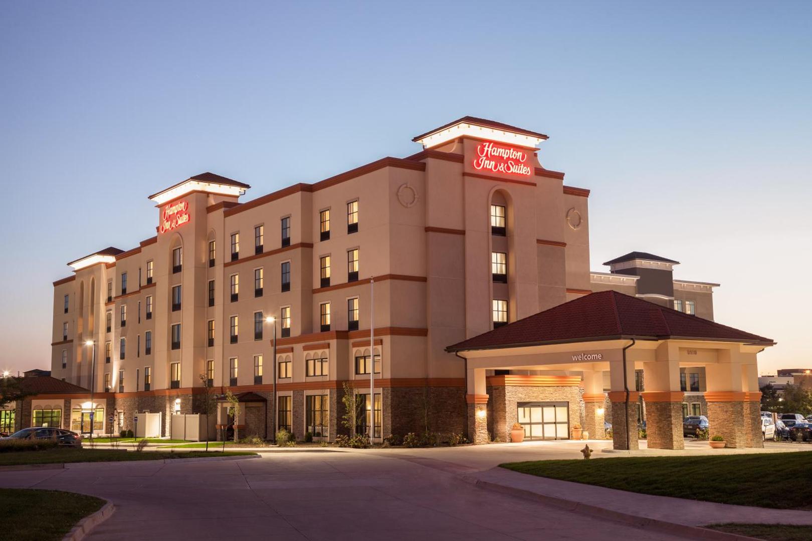 Hampton Inn & Suites West Des Moines/SW-Mall Area Hampton Inn & Suites West Des Moines/SW-Mall Area