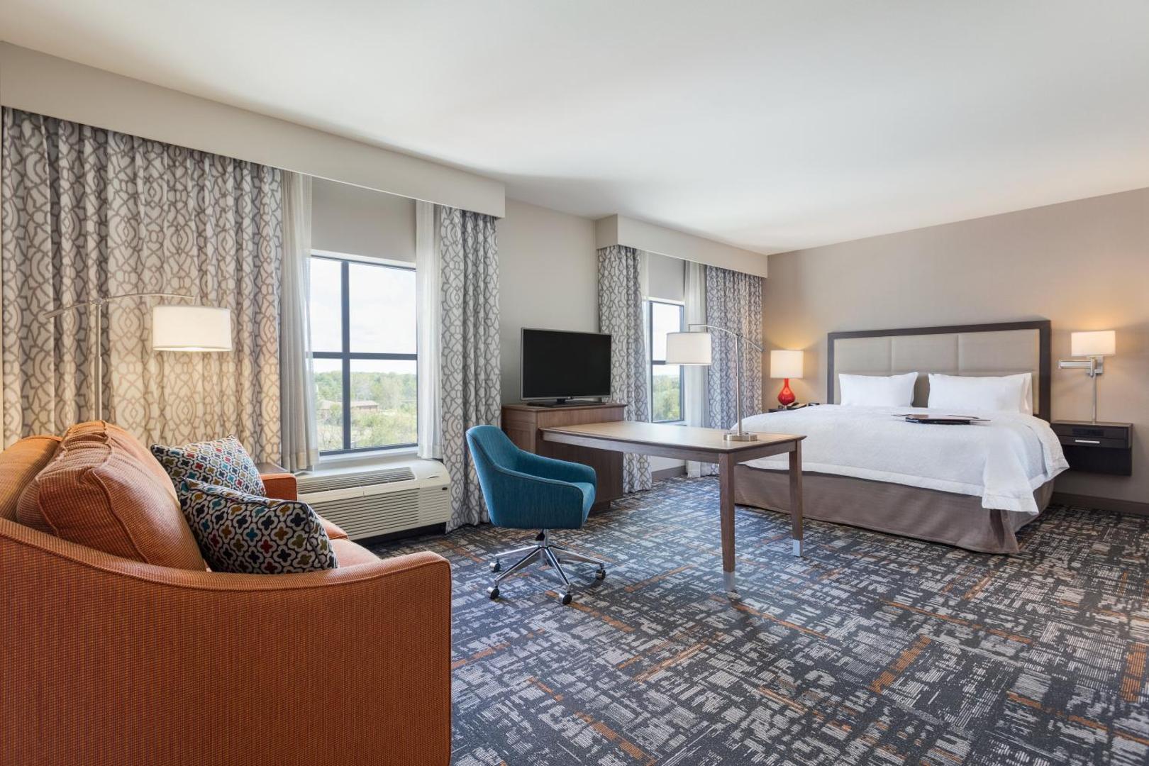 Hampton Inn & Suites West Des Moines/SW-Mall Area Hampton Inn & Suites West Des Moines/SW-Mall Area