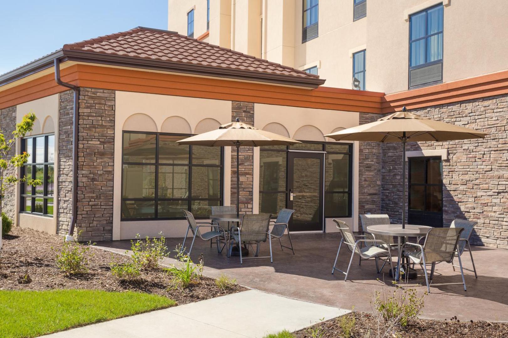 Hampton Inn & Suites West Des Moines/SW-Mall Area Hampton Inn & Suites West Des Moines/SW-Mall Area