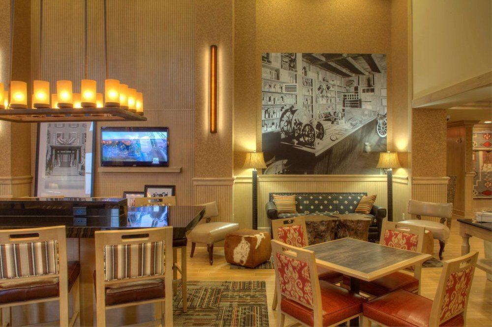 Hampton Inn & Suites Dodge City Hampton Inn & Suites Dodge City