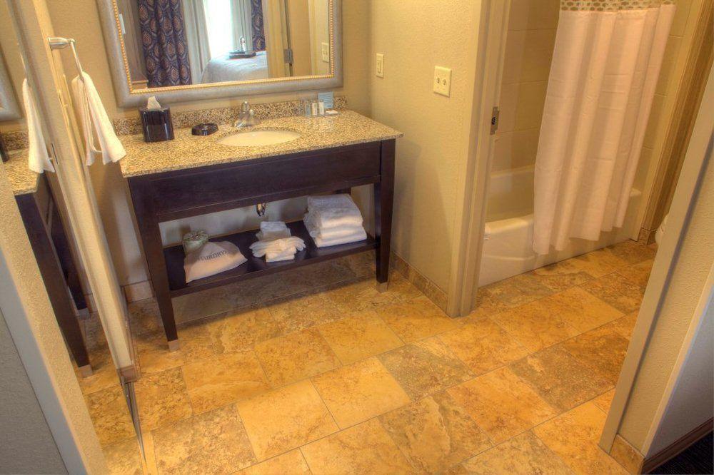 Hampton Inn & Suites Dodge City Hampton Inn & Suites Dodge City