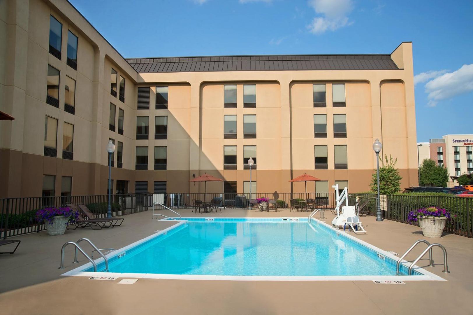 Hampton Inn Louisville Airport Hampton Inn Louisville Airport