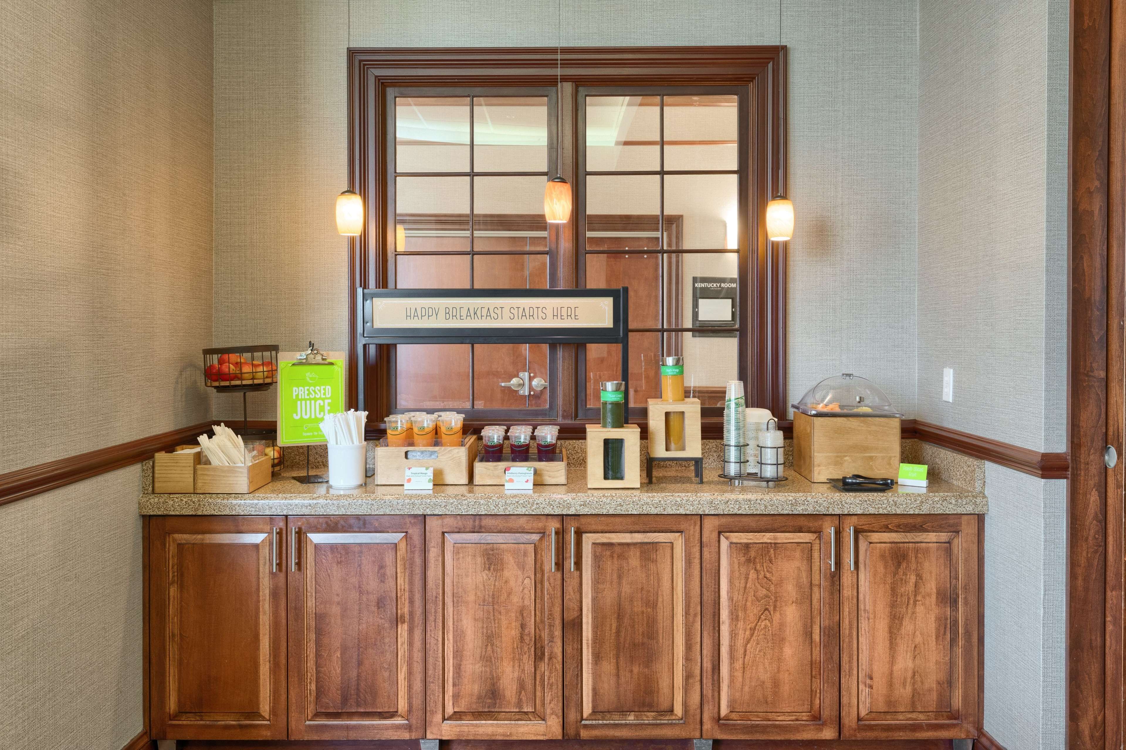 Hampton Inn Louisville Northeast Hampton Inn Louisville Northeast
