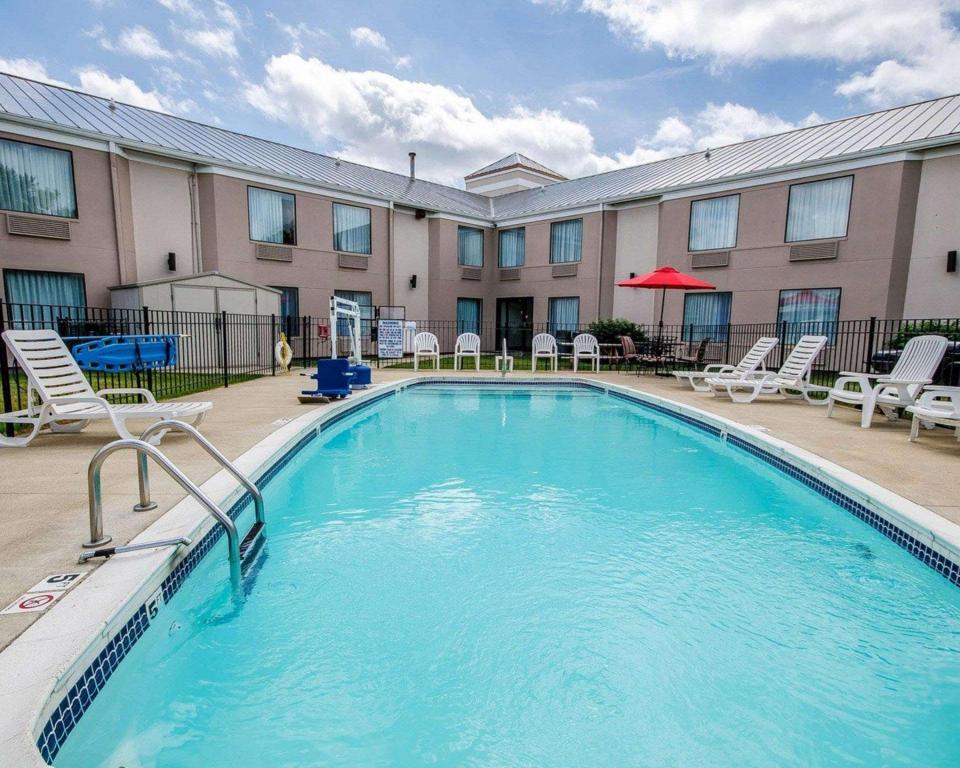 Spark by Hilton Louisville Airport Spark by Hilton Louisville Airport