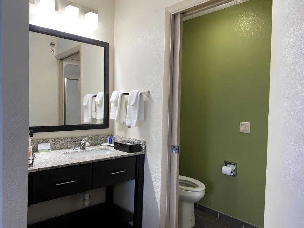 Spark by Hilton Louisville Airport Spark by Hilton Louisville Airport