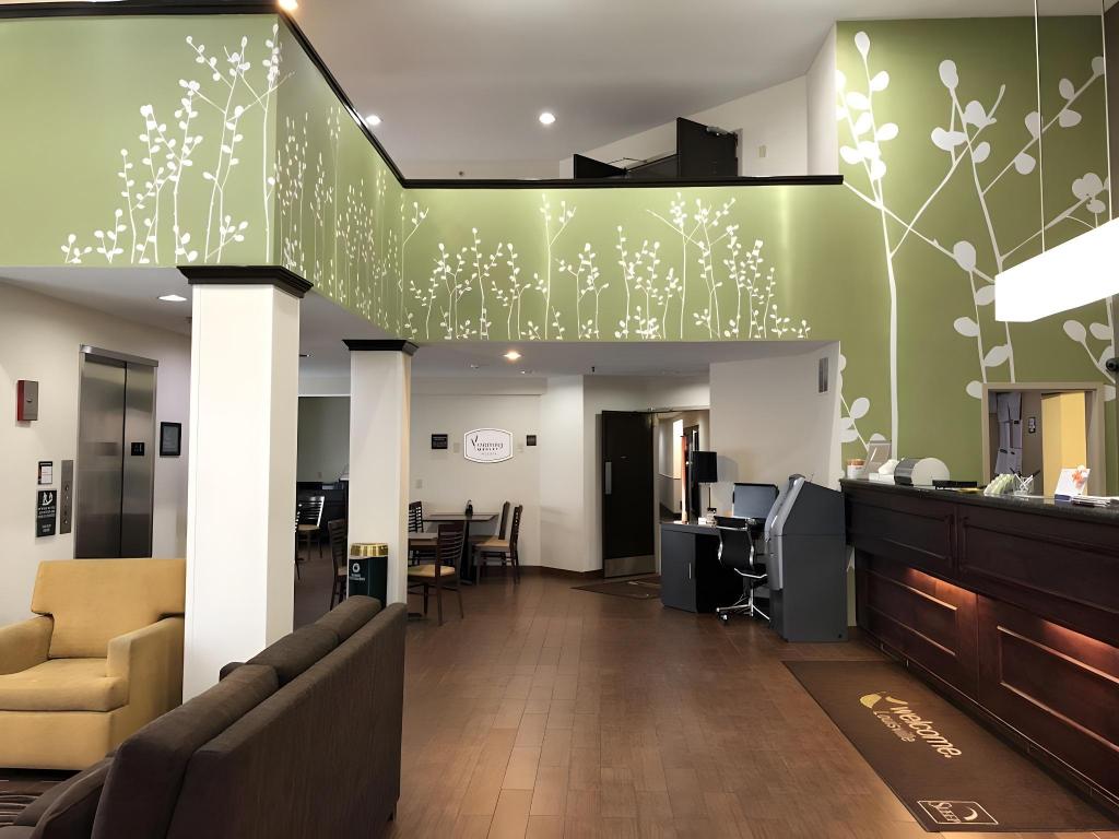 Spark by Hilton Louisville Airport Spark by Hilton Louisville Airport