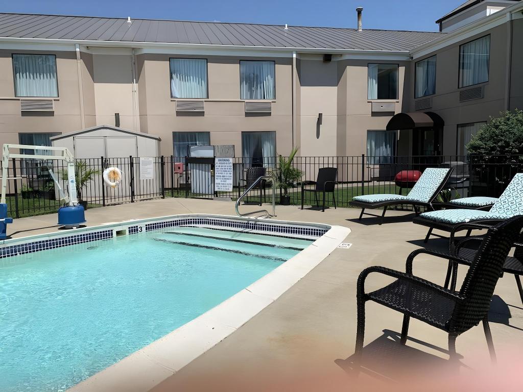 Spark by Hilton Louisville Airport Spark by Hilton Louisville Airport