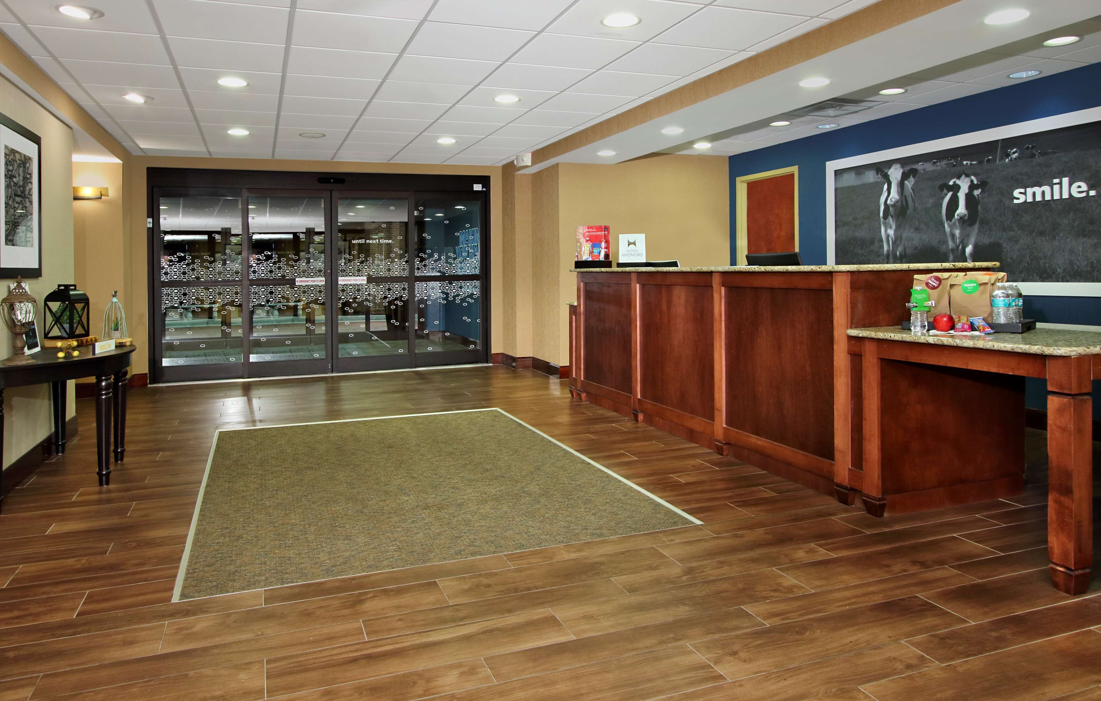 Hampton Inn & Suites Madisonville Hampton Inn & Suites Madisonville