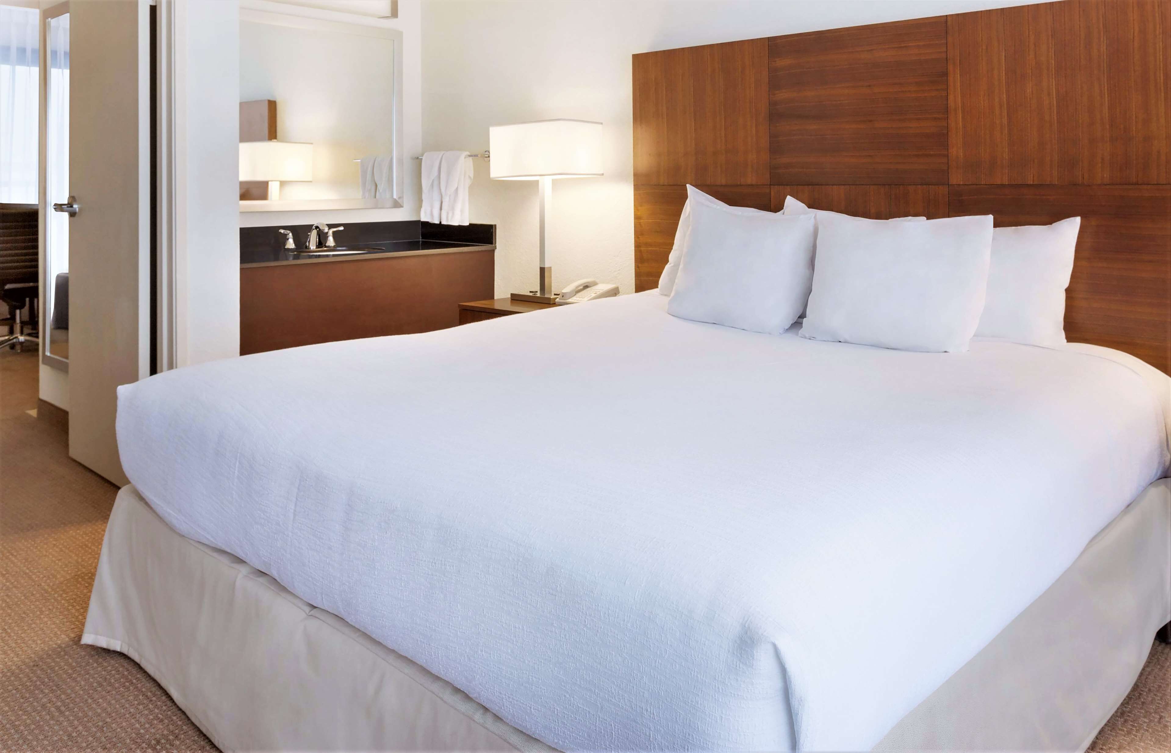 Embassy Suites Baton Rouge Embassy Suites Baton Rouge