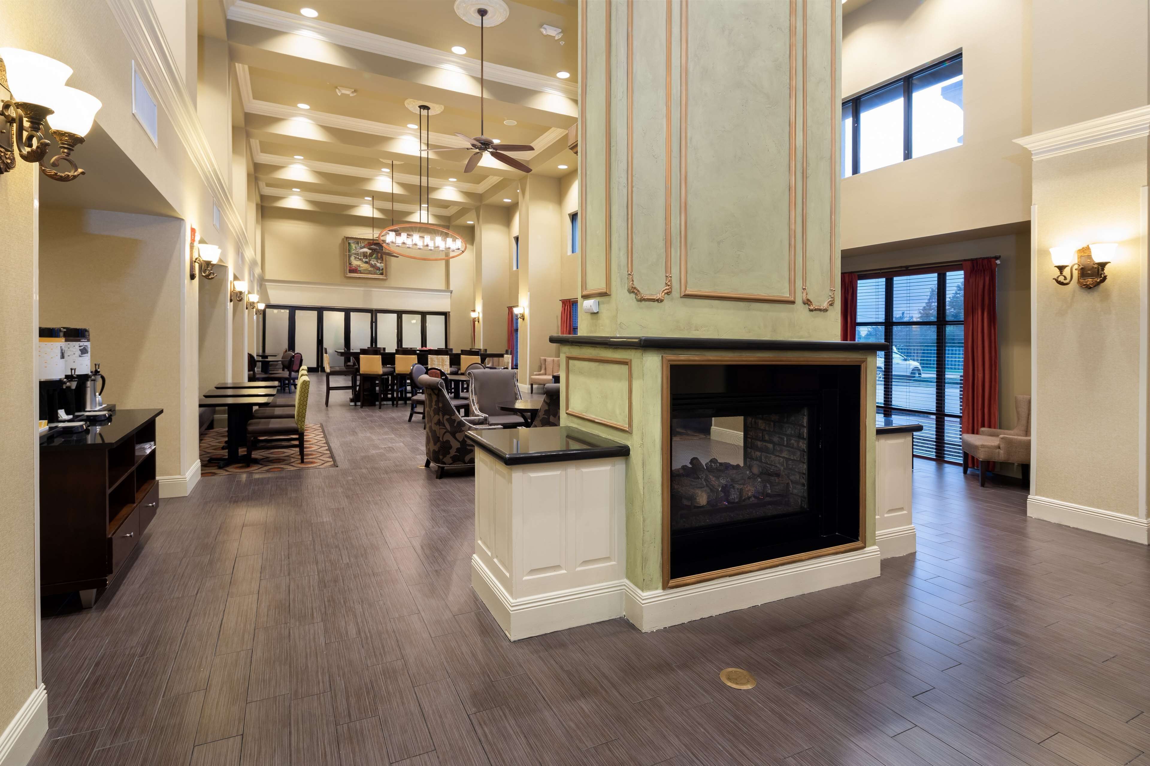 Hampton Inn & Suites Baton Rouge I-10 East Hampton Inn & Suites Baton Rouge I-10 East