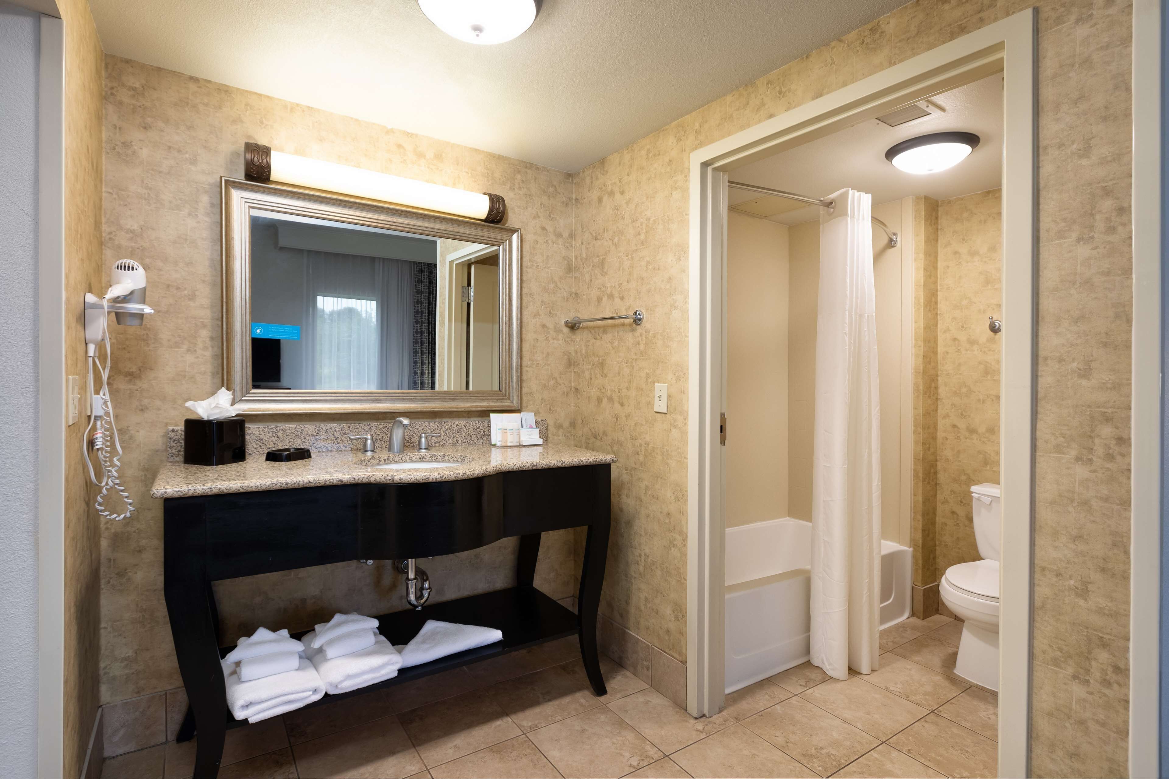 Hampton Inn & Suites Baton Rouge I-10 East Hampton Inn & Suites Baton Rouge I-10 East