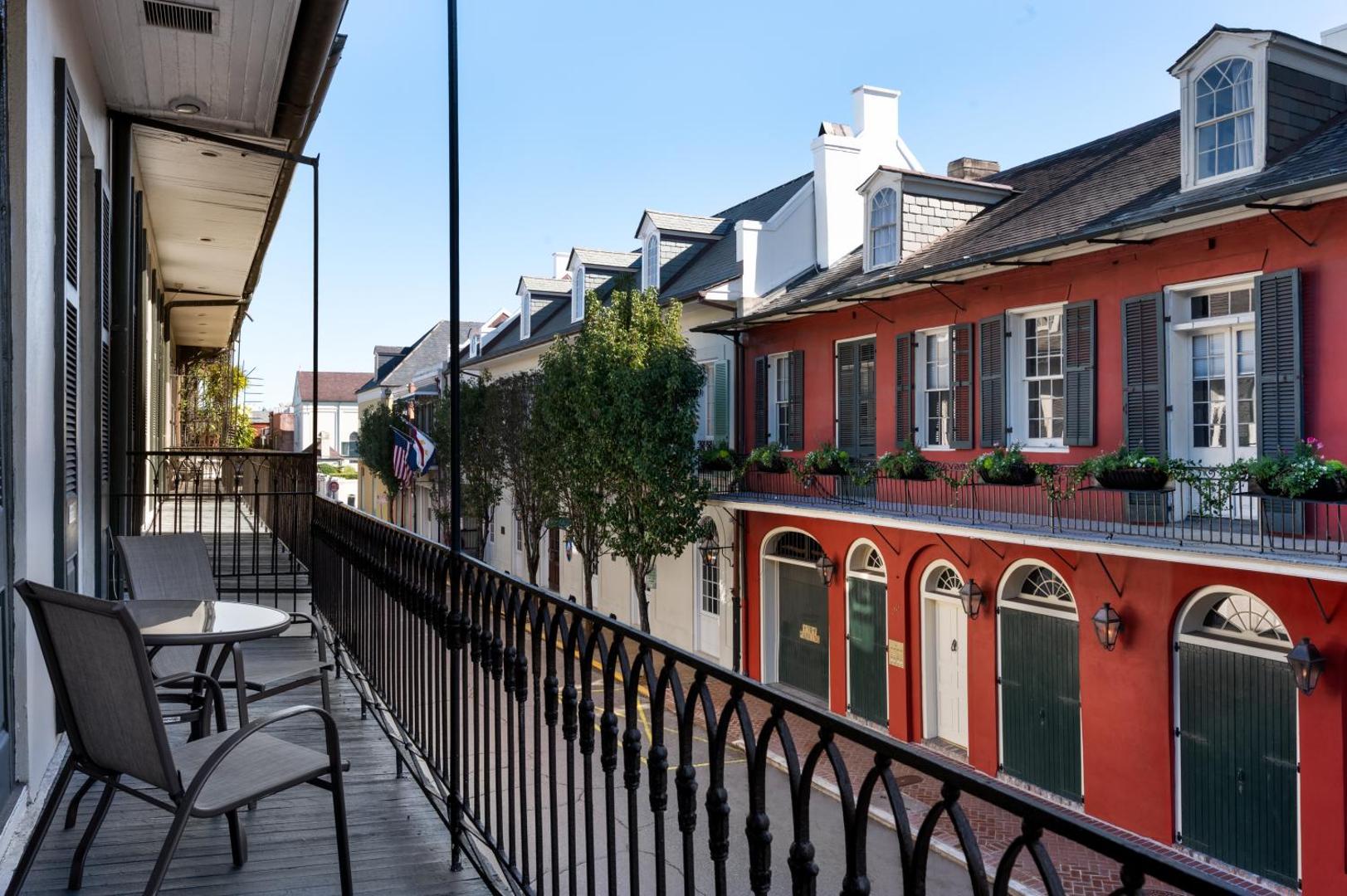Chateau Hotel Chateau Hotel