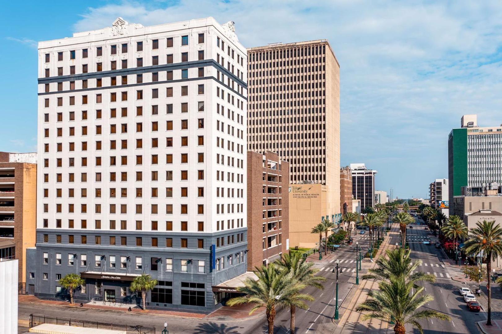 Hampton Inn & Suites New Orleans Canal St. French Quarter Hampton Inn & Suites New Orleans Canal St. French Quarter
