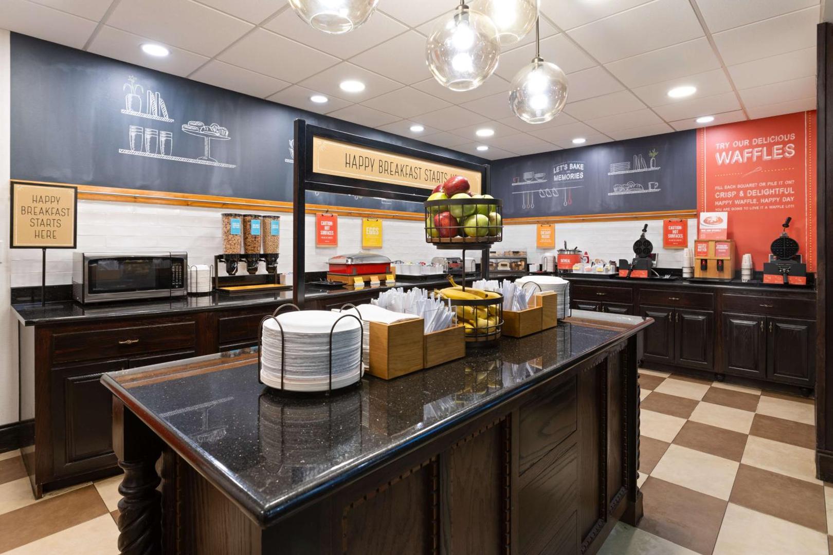 Hampton Inn & Suites Hampton Inn & Suites