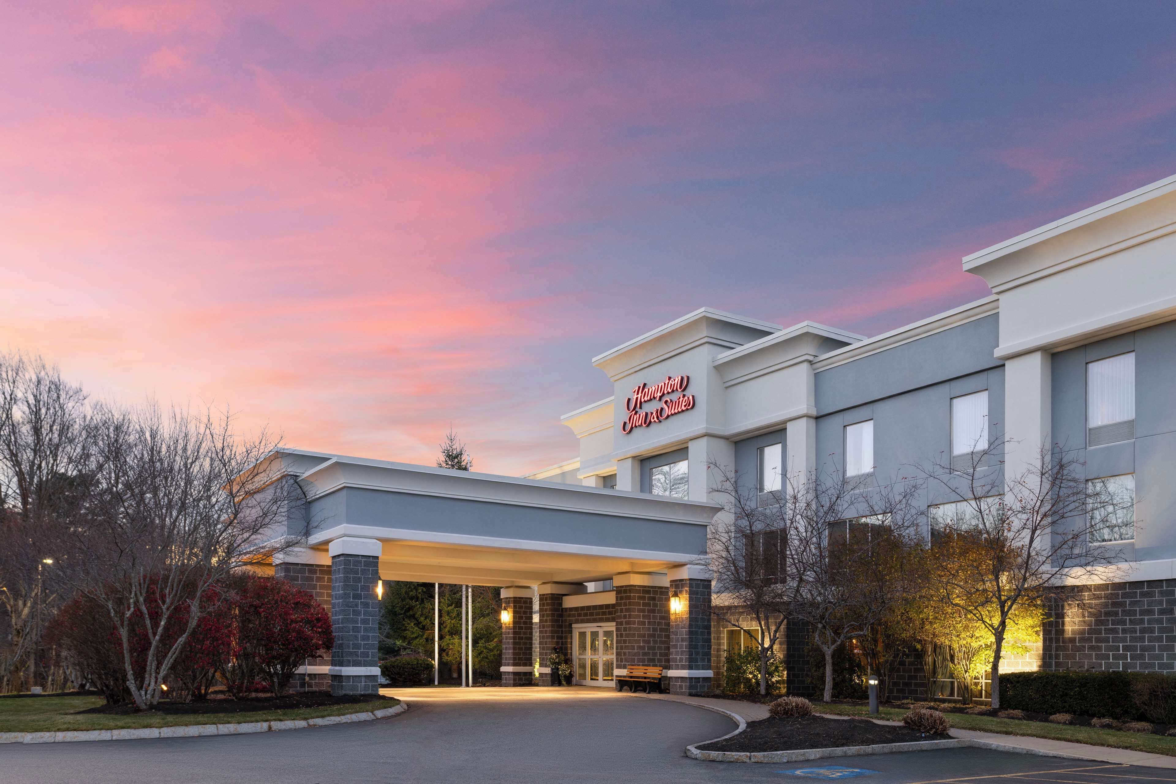 Hampton Inn & Suites Hampton Inn & Suites