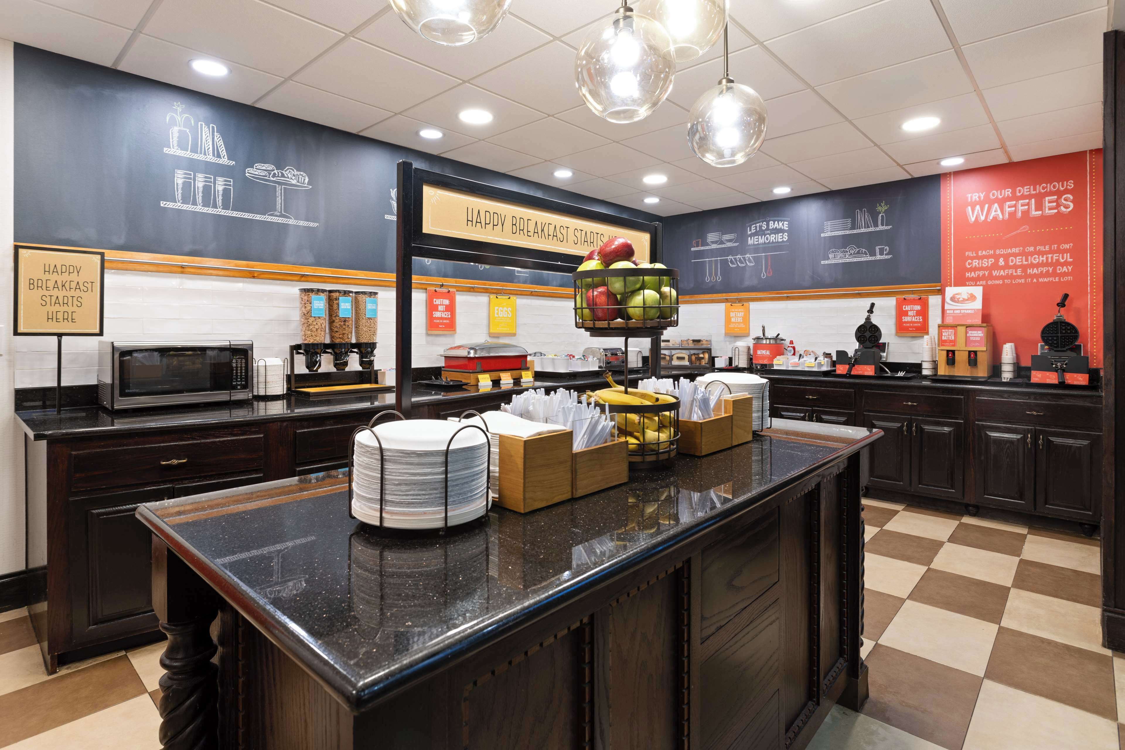 Hampton Inn & Suites Hampton Inn & Suites