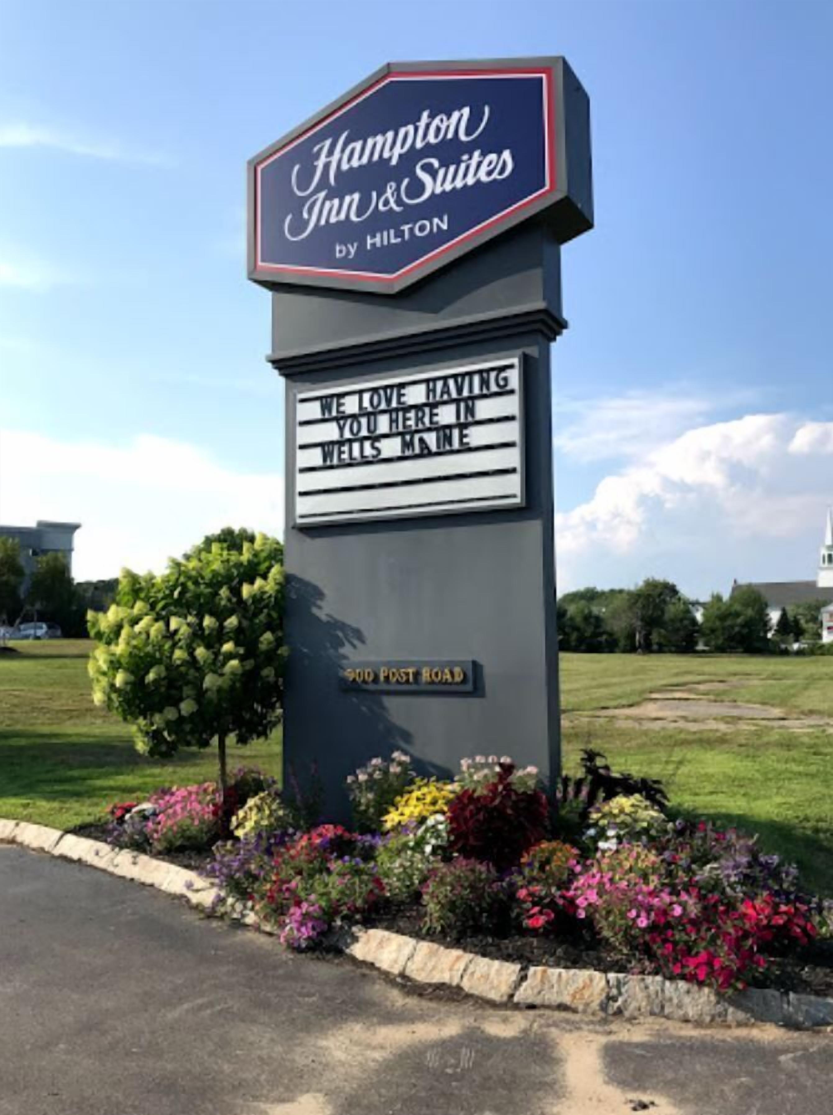 Hampton Inn & Suites Hampton Inn & Suites