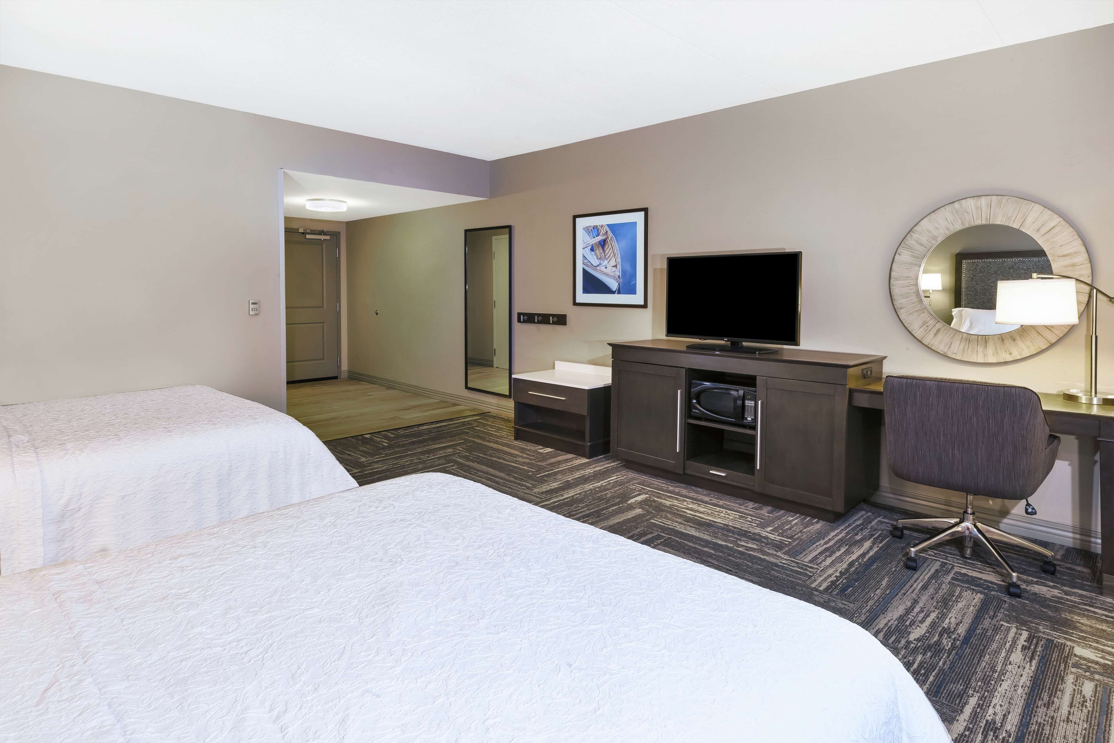 Hampton Inn & Suites Hampton Inn & Suites