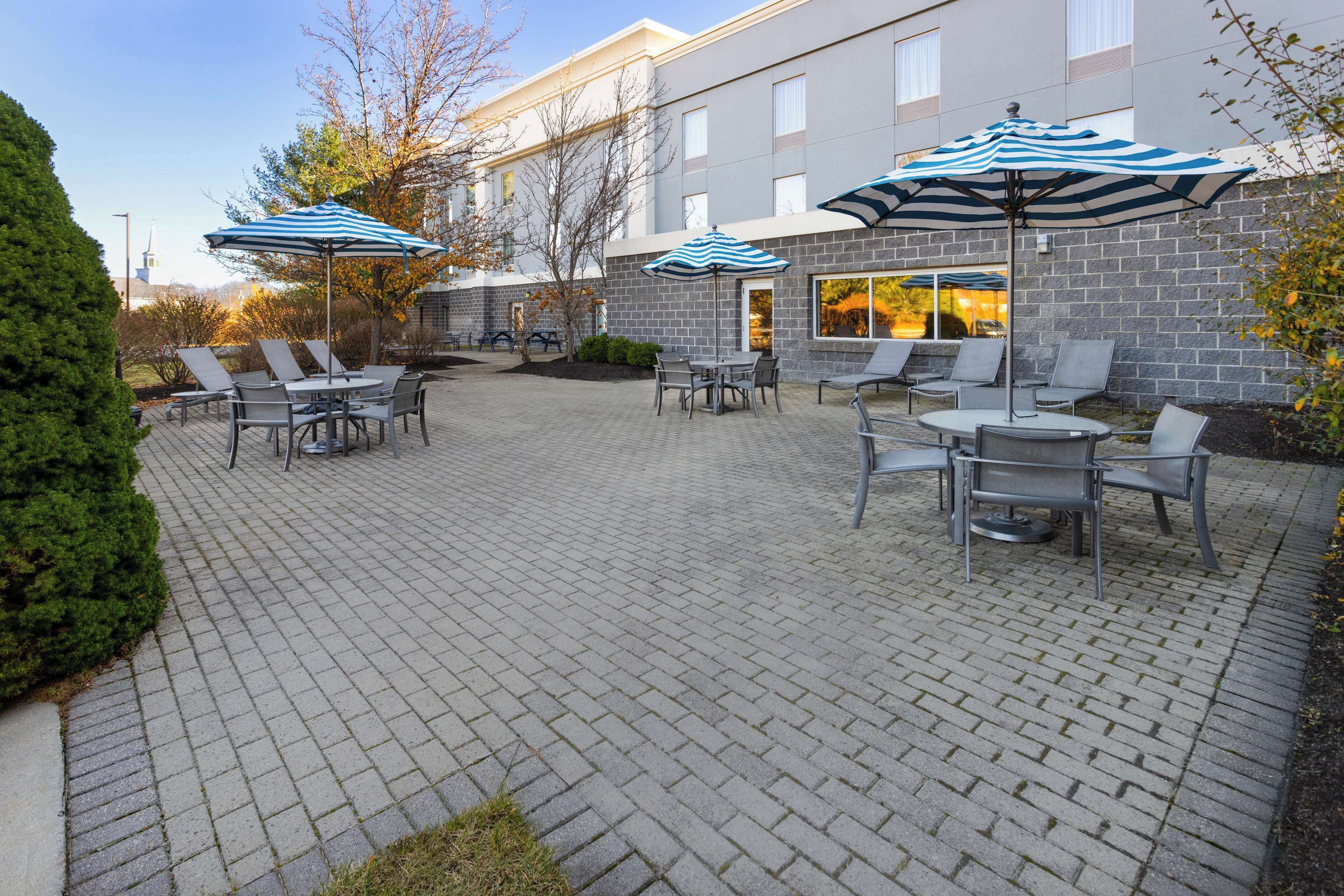 Hampton Inn & Suites Hampton Inn & Suites