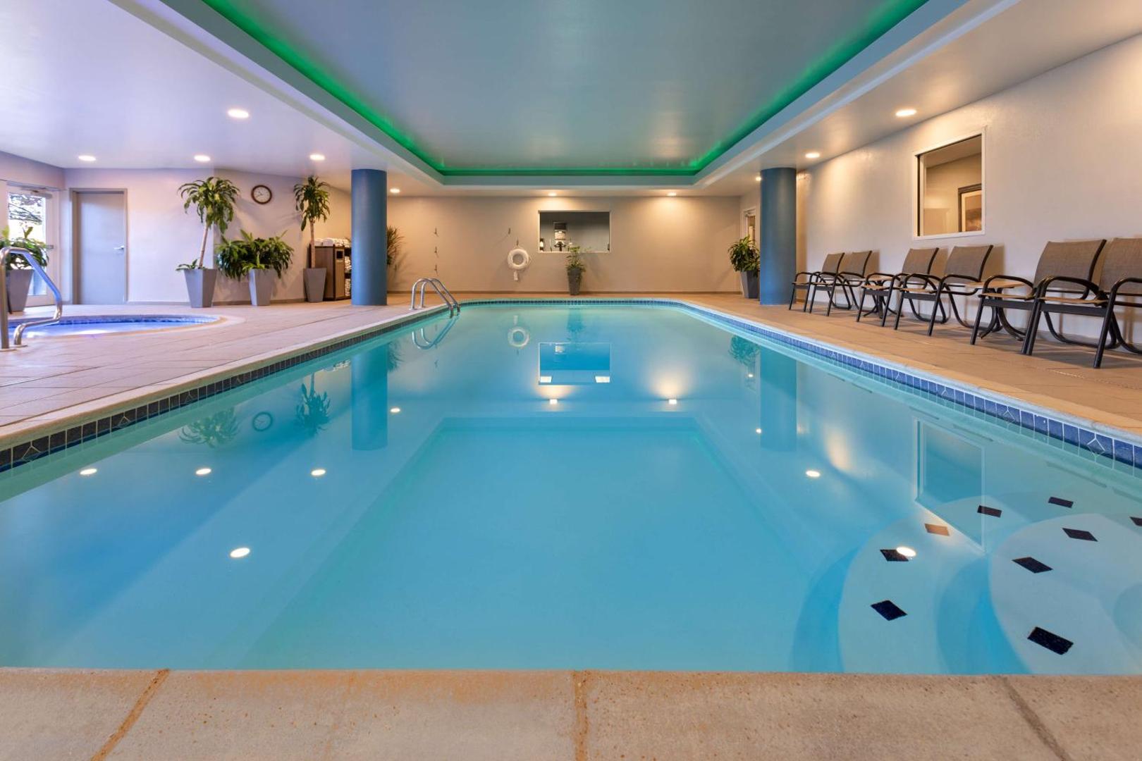 Hampton Inn & Suites Hampton Inn & Suites