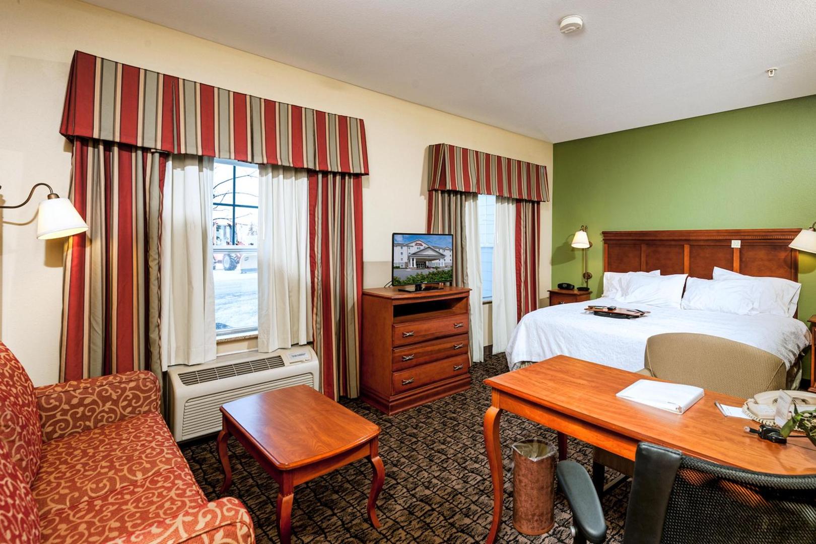 Hampton Inn & Suites Rockland Hampton Inn & Suites Rockland
