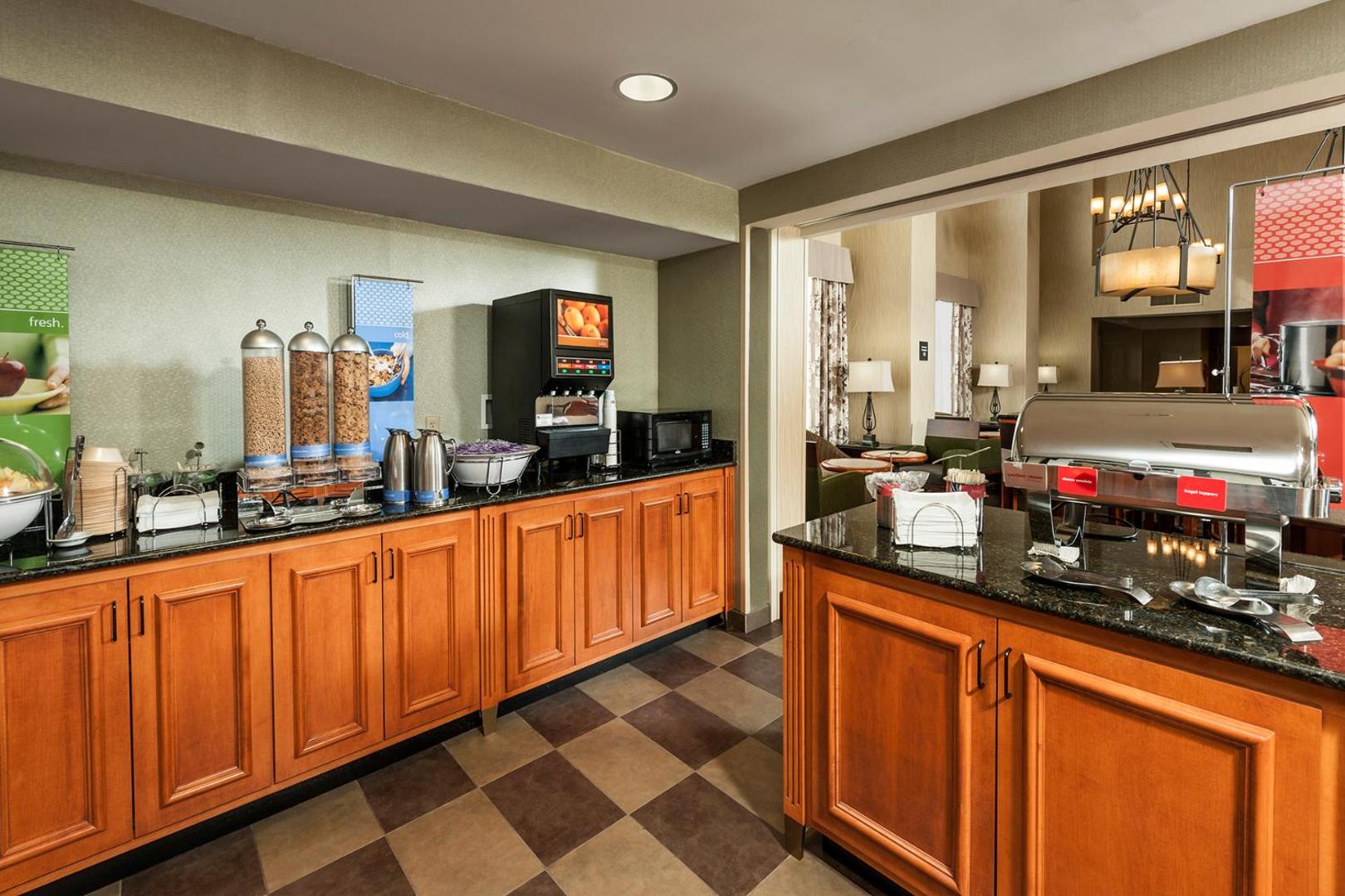 Hampton Inn & Suites Rockland Hampton Inn & Suites Rockland