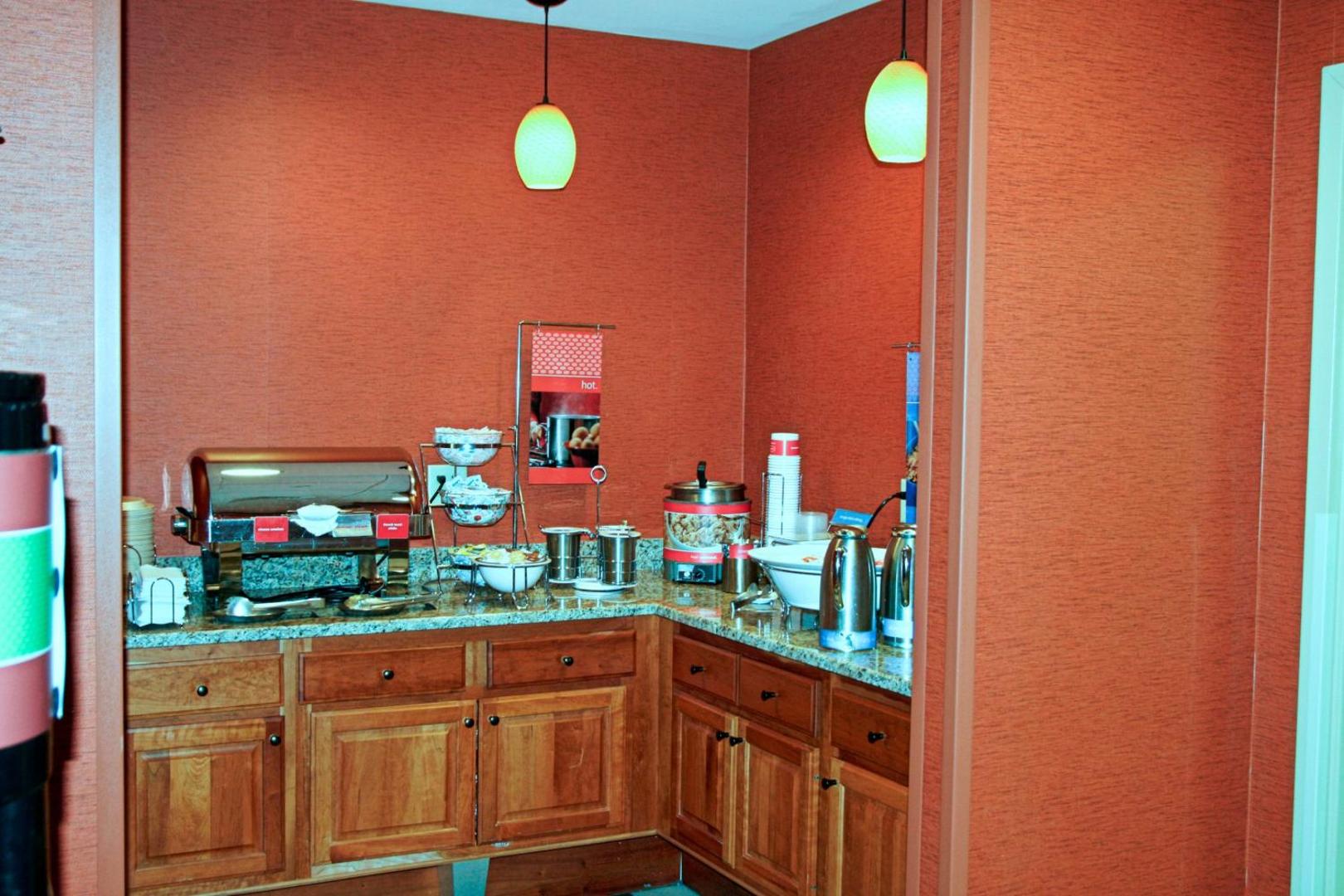 Hampton Inn Waterville Hampton Inn Waterville