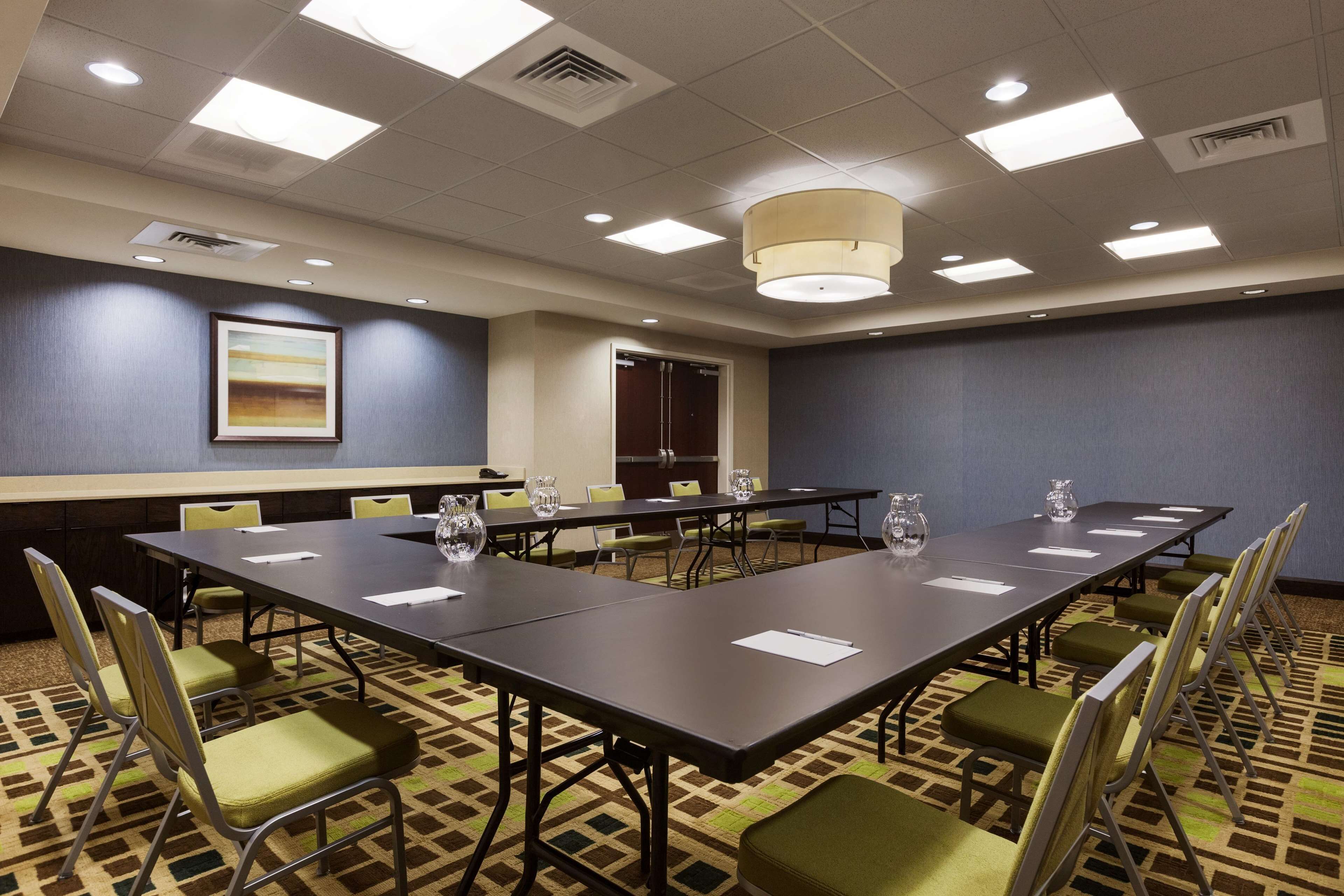 Hampton Inn & Suites Camp Springs Hampton Inn & Suites Camp Springs