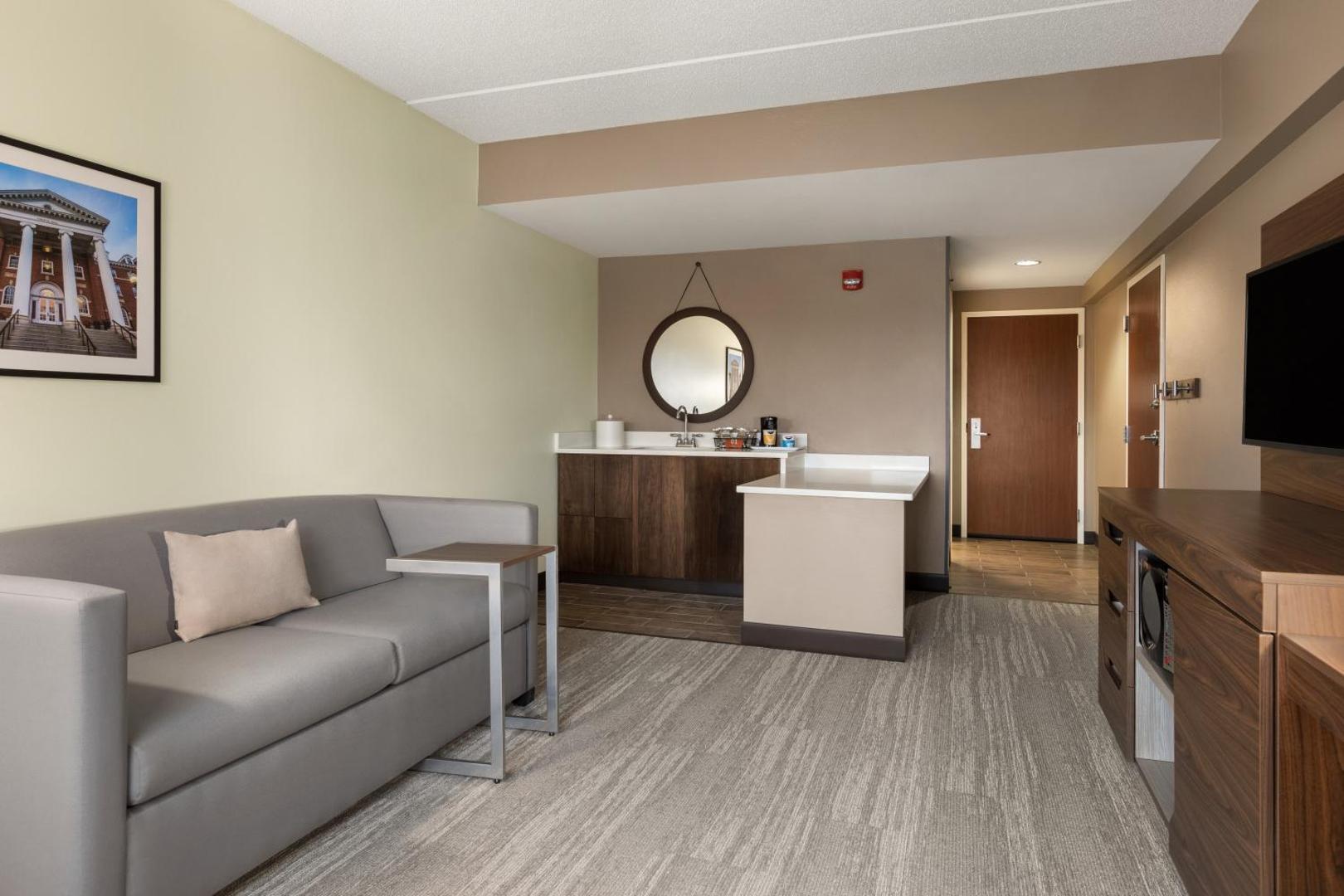 Hampton Inn & Suites Frederick-Fort Detrick