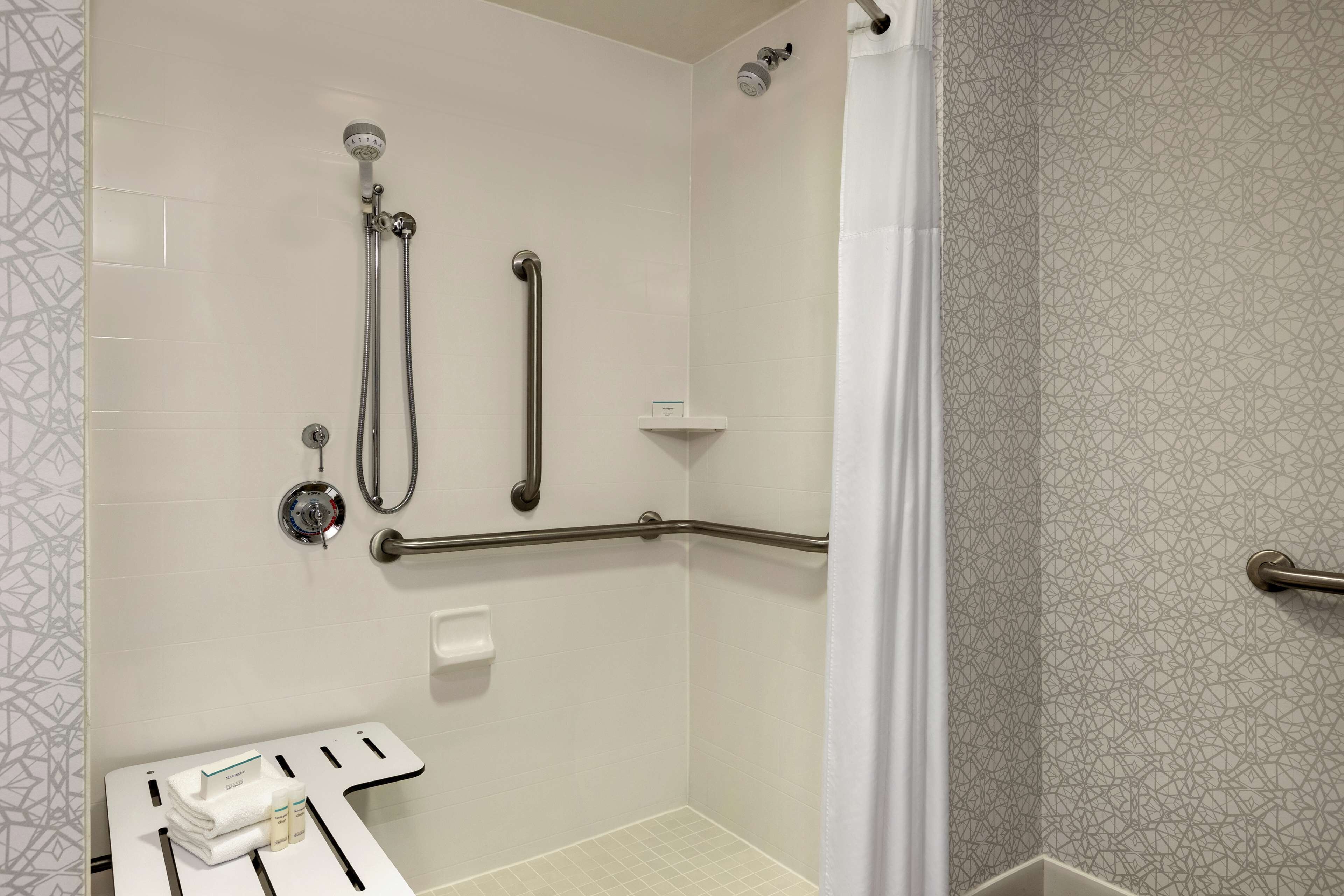 Hampton Inn & Suites Frederick-Fort Detrick