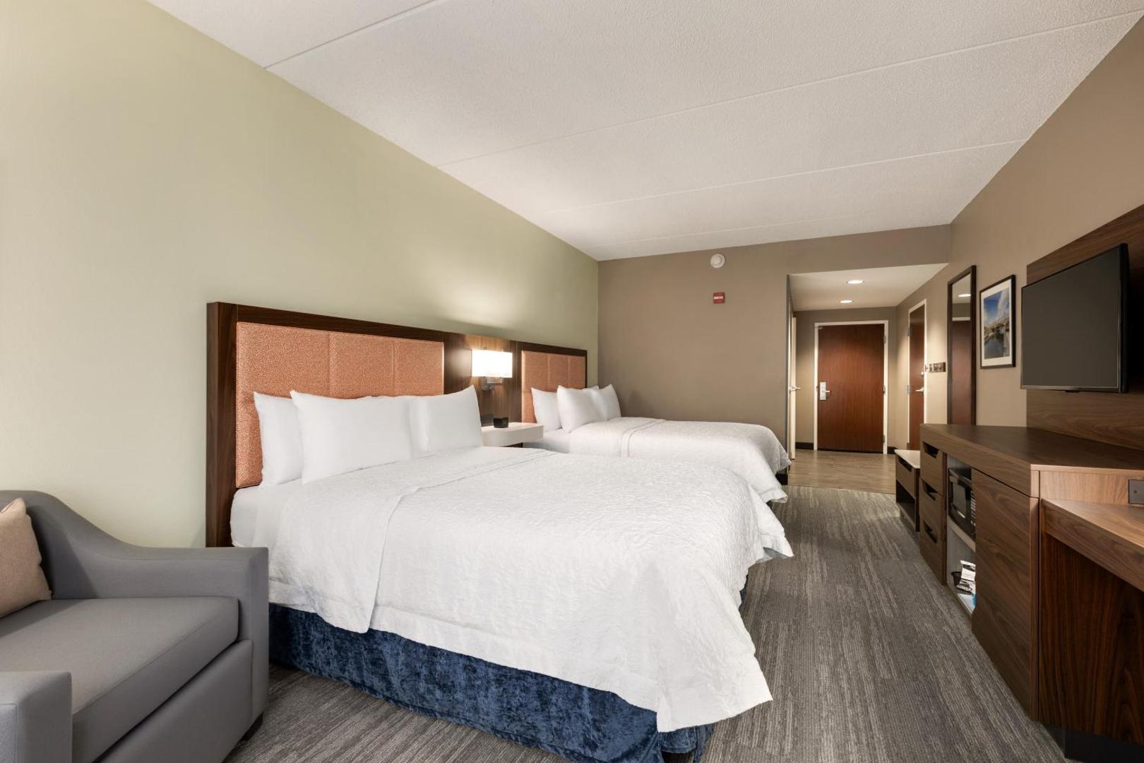 Hampton Inn & Suites Frederick-Fort Detrick